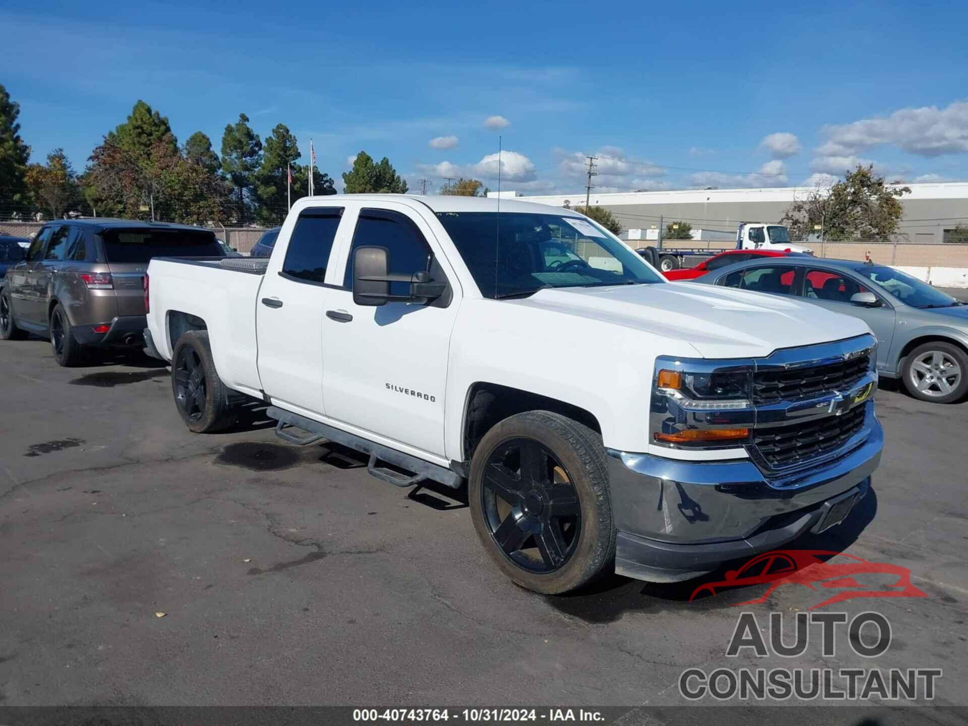 CHEVROLET SILVERADO 1500 2017 - 1GCRCNEH3HZ164070