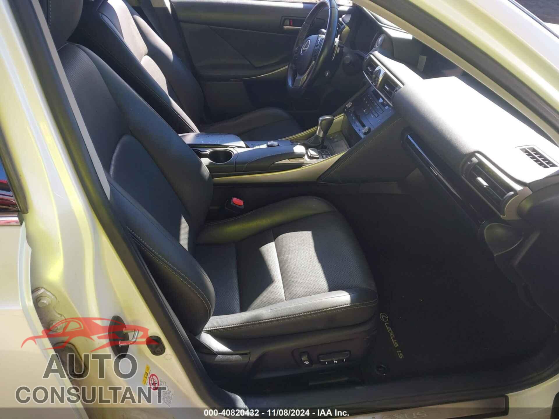 LEXUS IS 300 2017 - JTHCM1D28H5025731