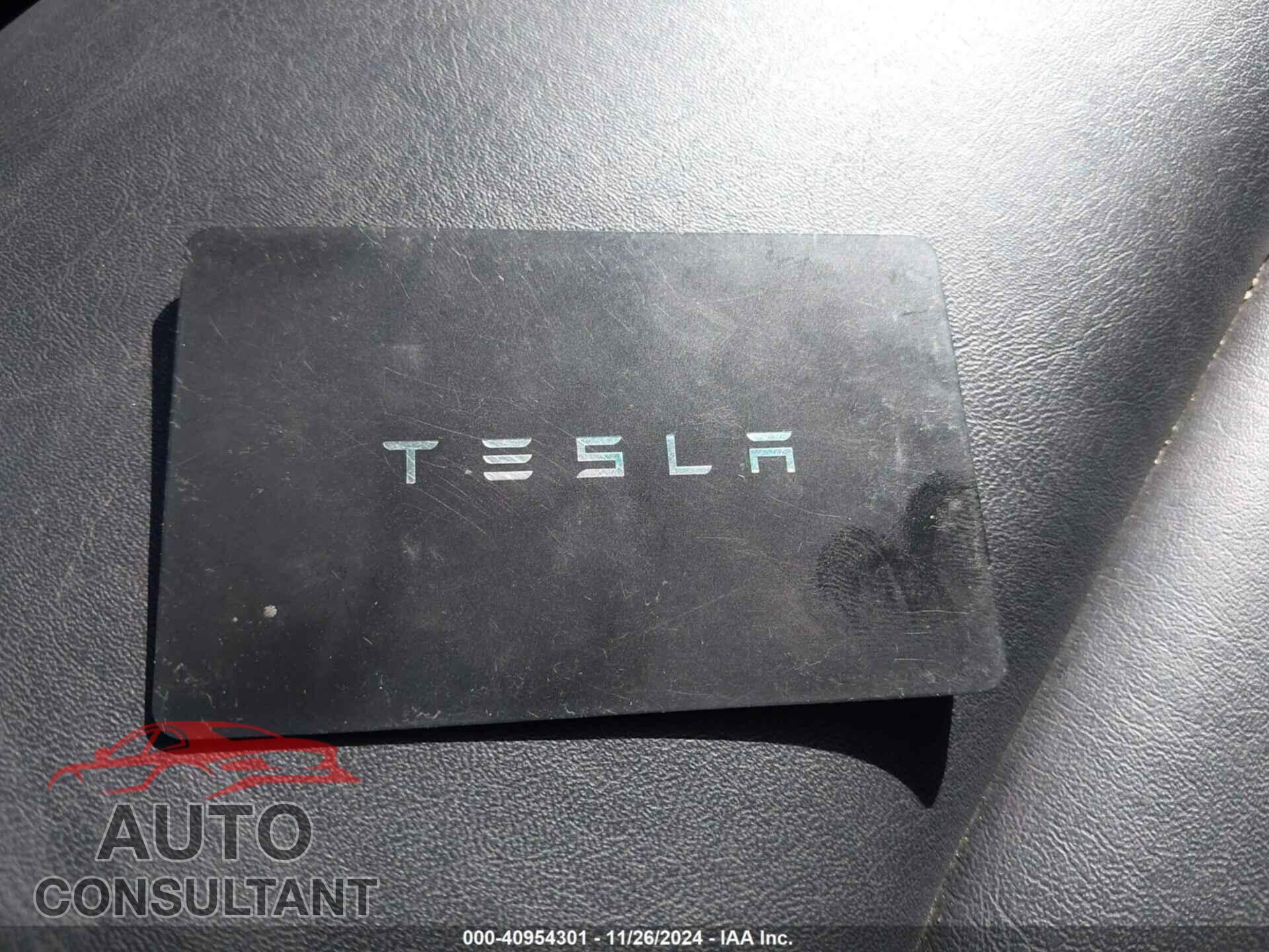 TESLA MODEL 3 2023 - 5YJ3E1EA8PF406027