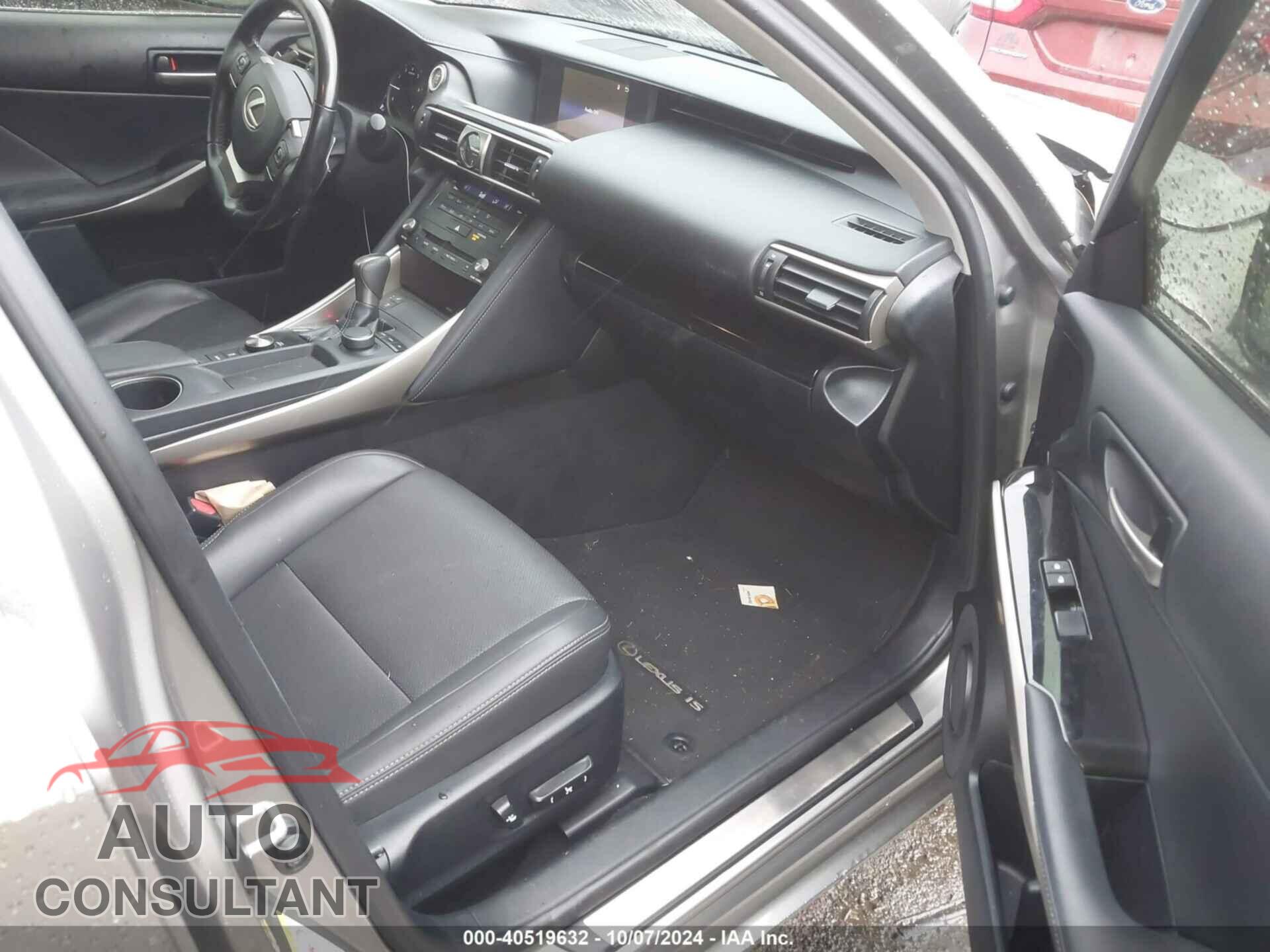 LEXUS IS 300 2017 - JTHCM1D27H5025011