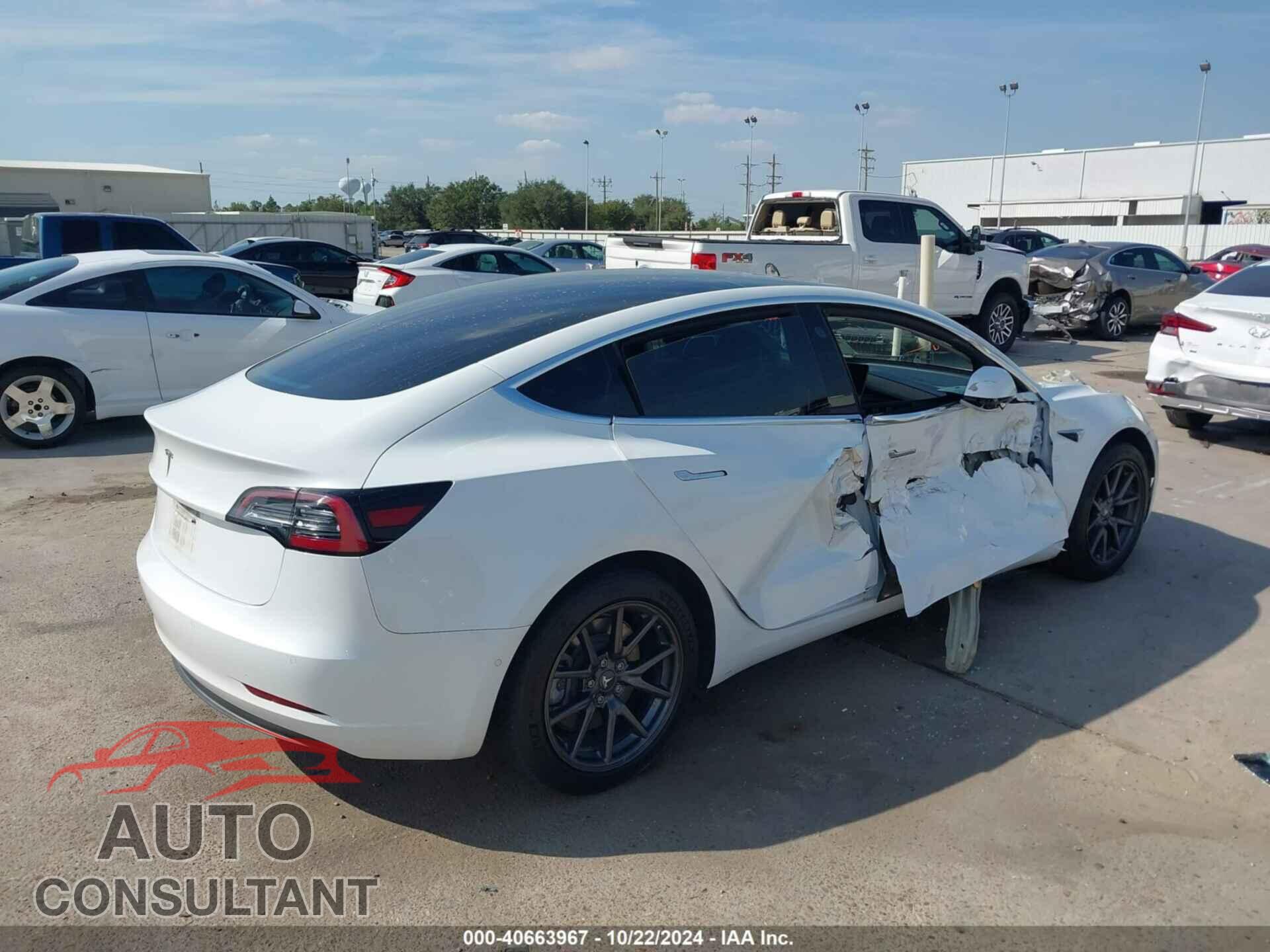 TESLA MODEL 3 2019 - 5YJ3E1EAXKF484799