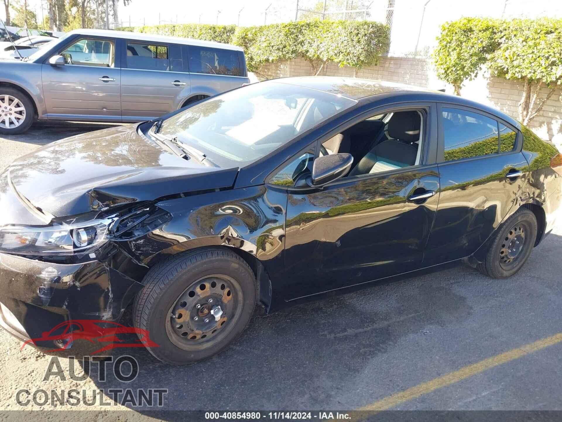 KIA FORTE 2018 - 3KPFL4A71JE218204