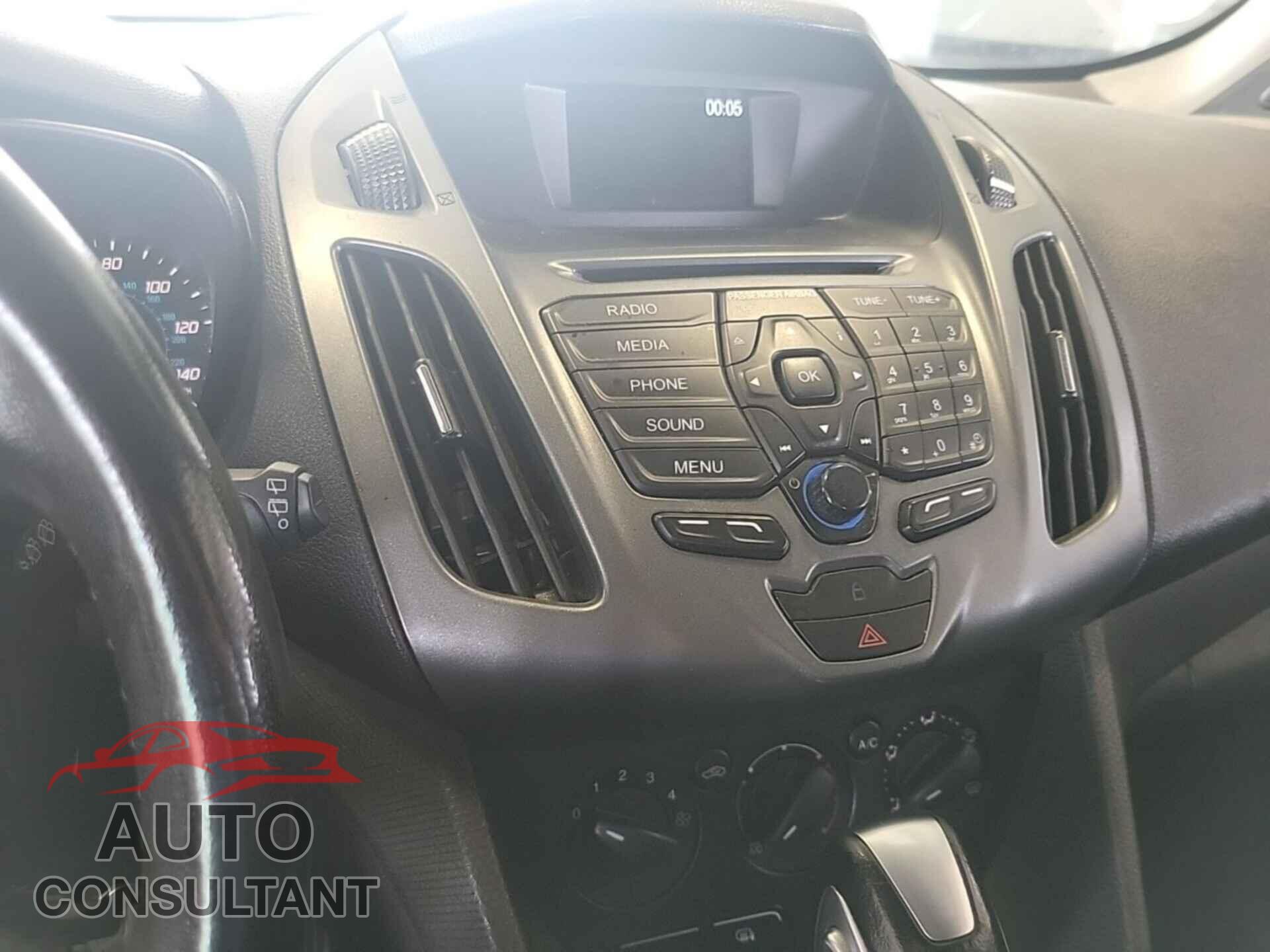 FORD TRANSIT CONNECT 2017 - NM0LS7E73H1313505