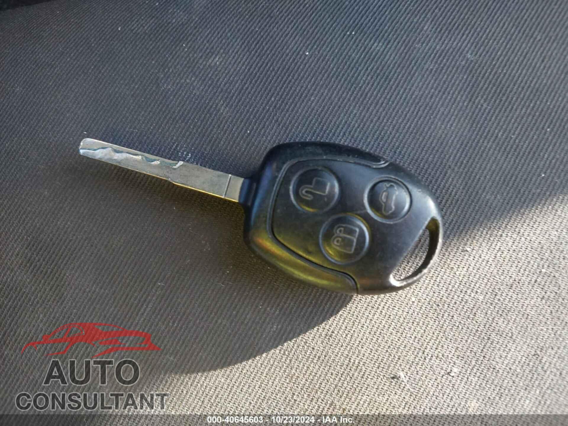 FORD FIESTA 2014 - 3FADP4BJ4EM218530