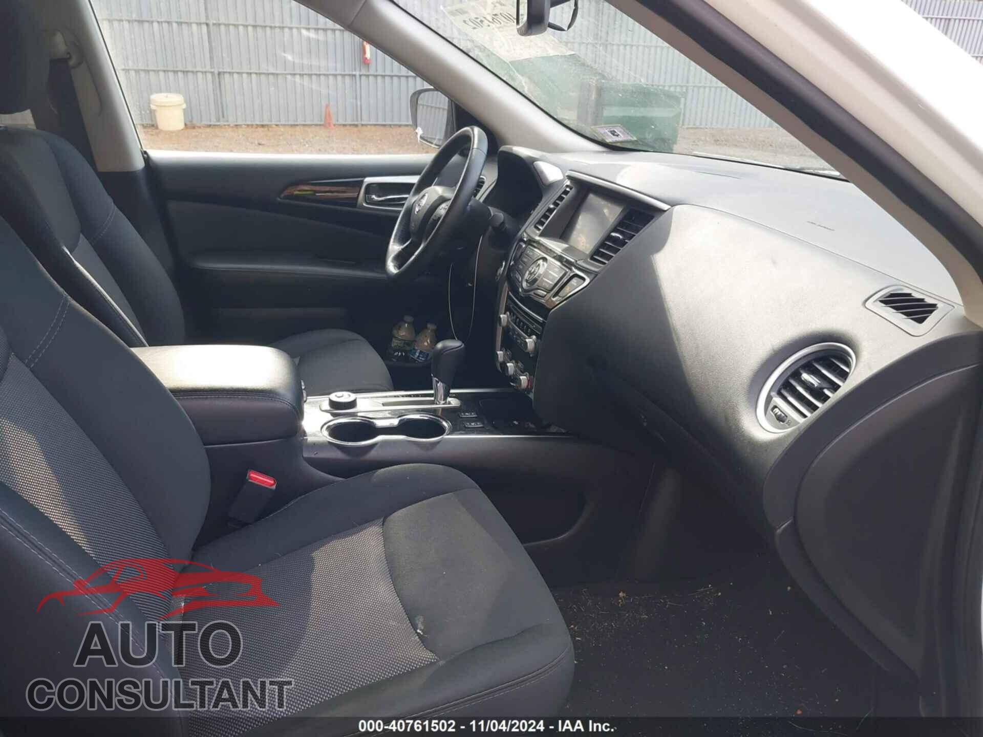 NISSAN PATHFINDER 2019 - 5N1DR2MM7KC603444