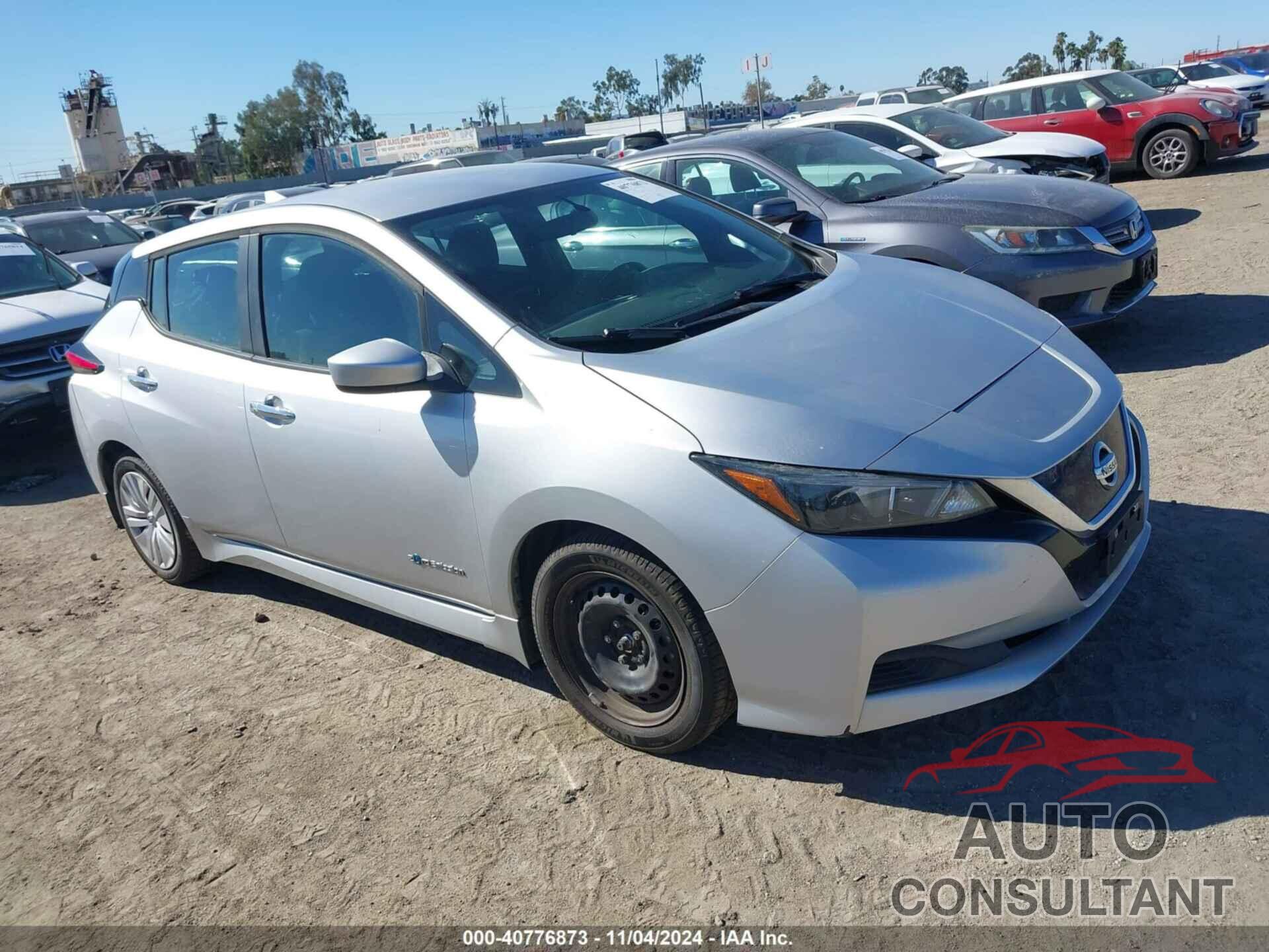 NISSAN LEAF 2018 - 1N4AZ1CP1JC311855