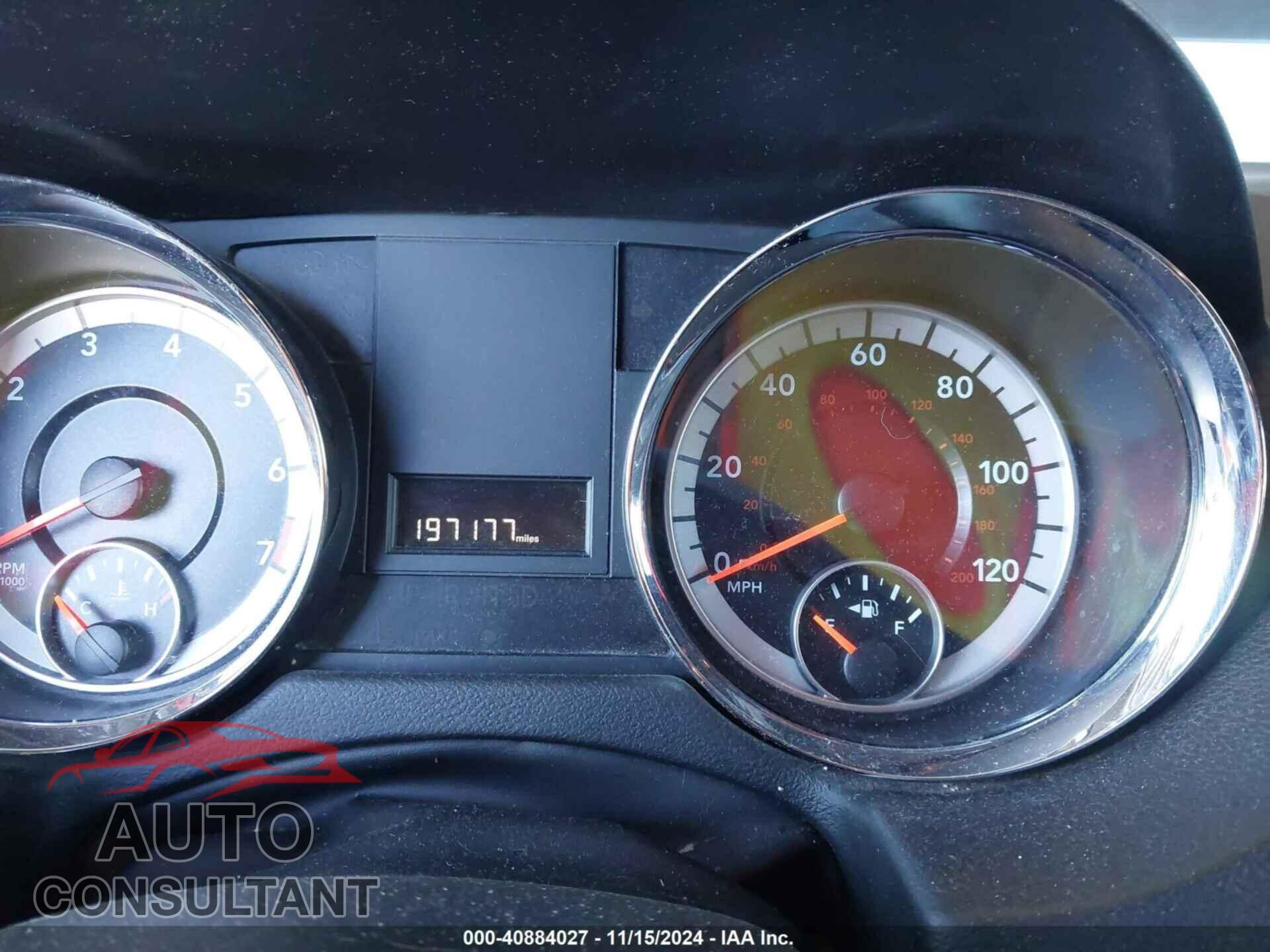 DODGE GRAND CARAVAN 2015 - 2C4RDGCG3FR612320