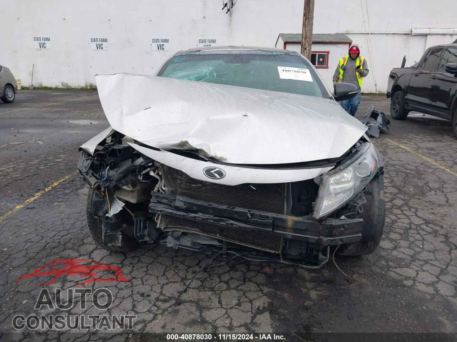 KIA OPTIMA 2011 - KNAGN4A79B5172341