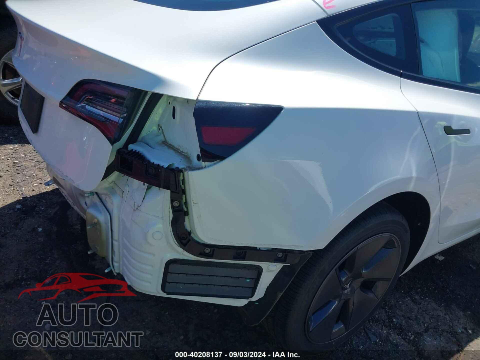TESLA MODEL 3 2023 - 5YJ3E1EAXPF561081