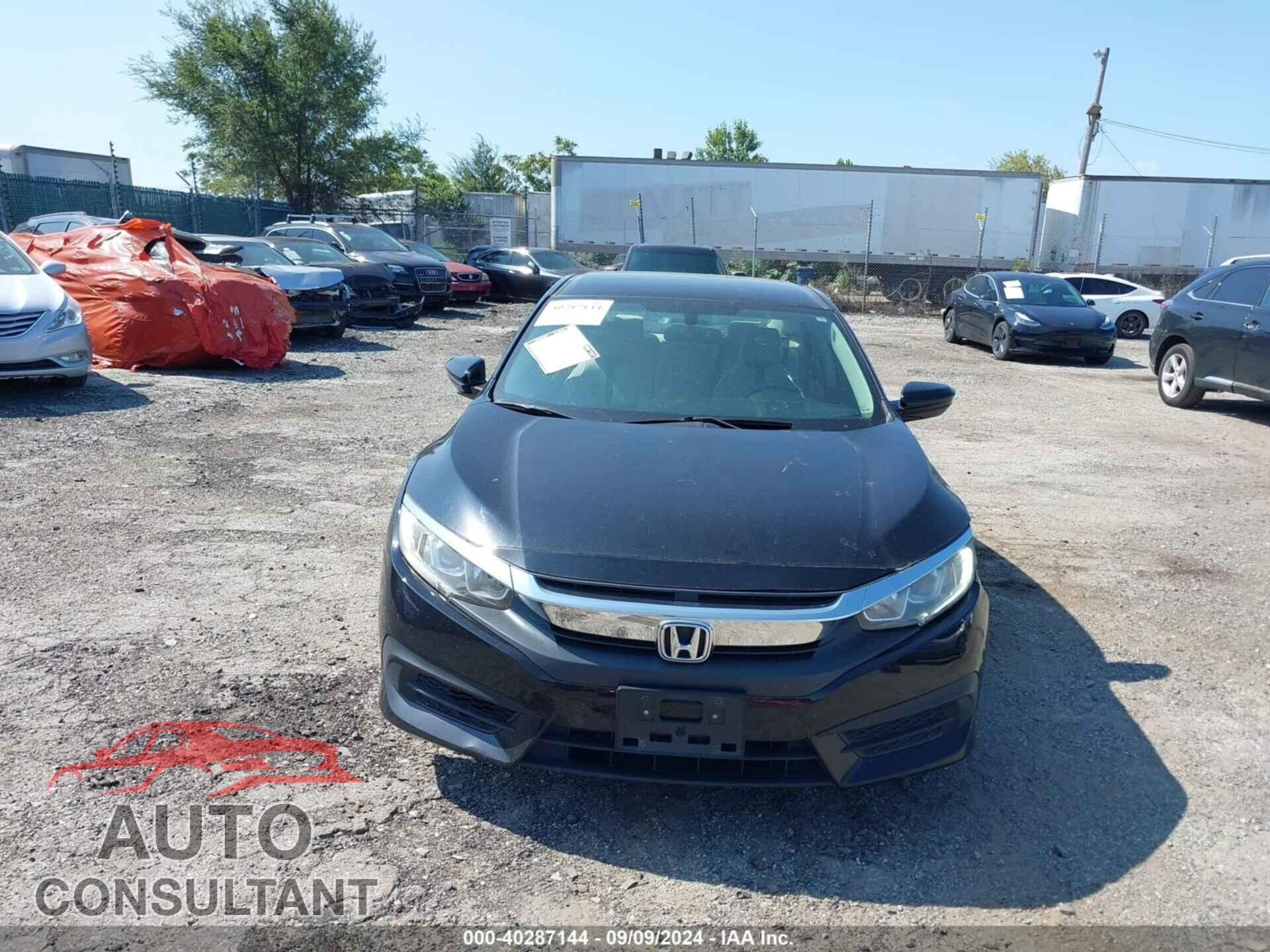 HONDA CIVIC 2017 - 2HGFC2F58HH520875