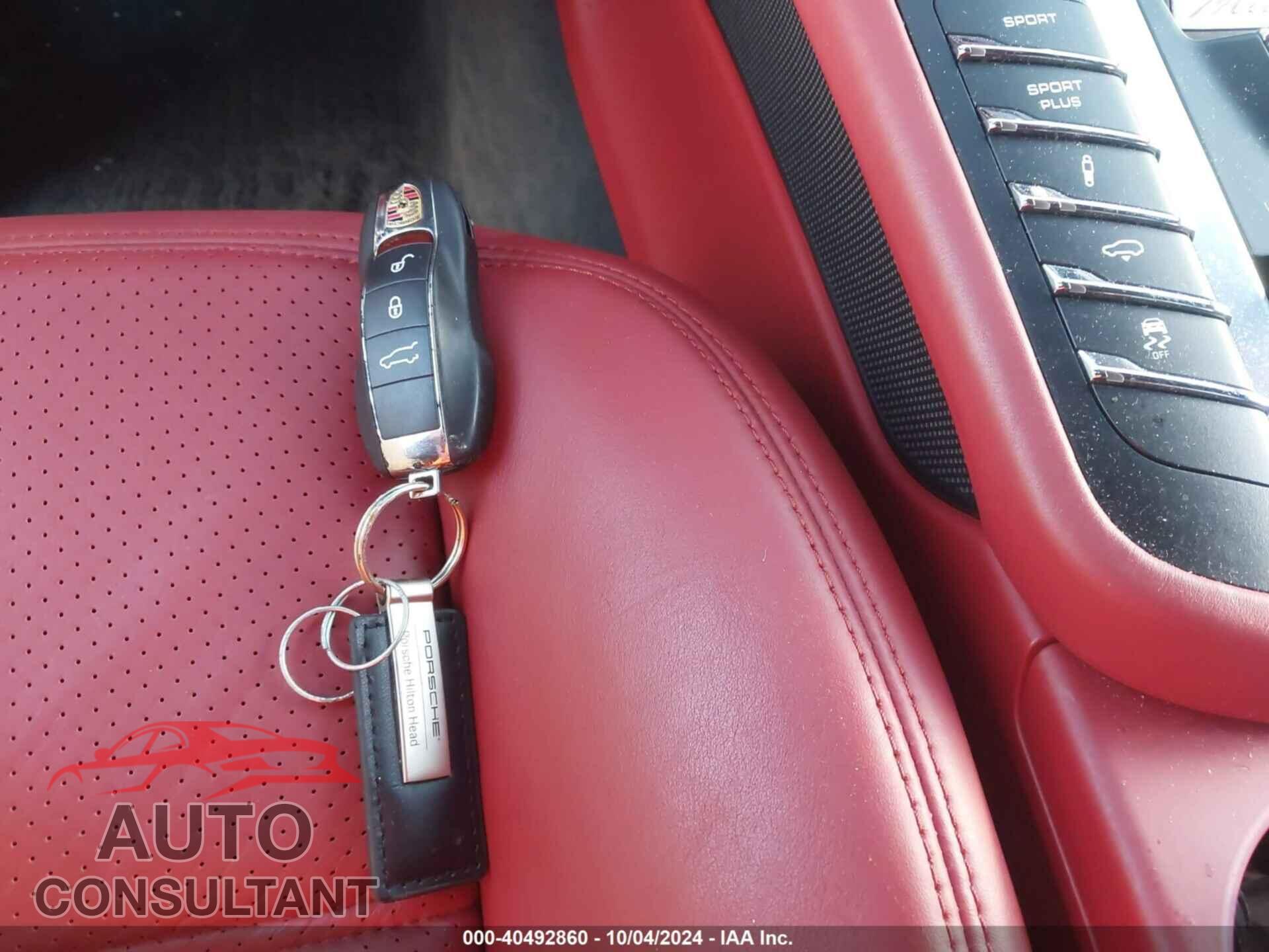 PORSCHE MACAN 2017 - WP1AG2A55HLB55965