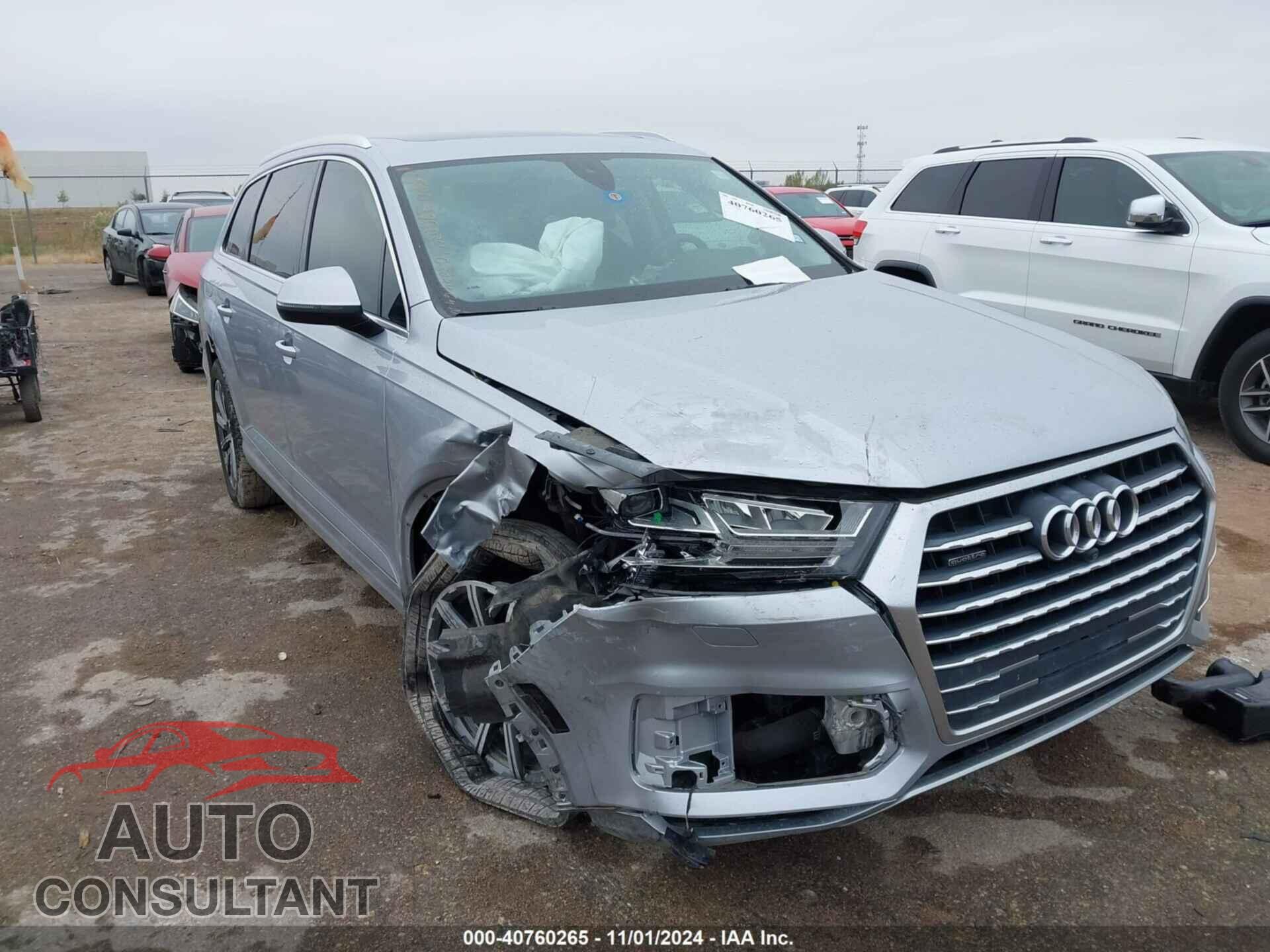 AUDI Q7 2019 - WA1LHAF72KD025729