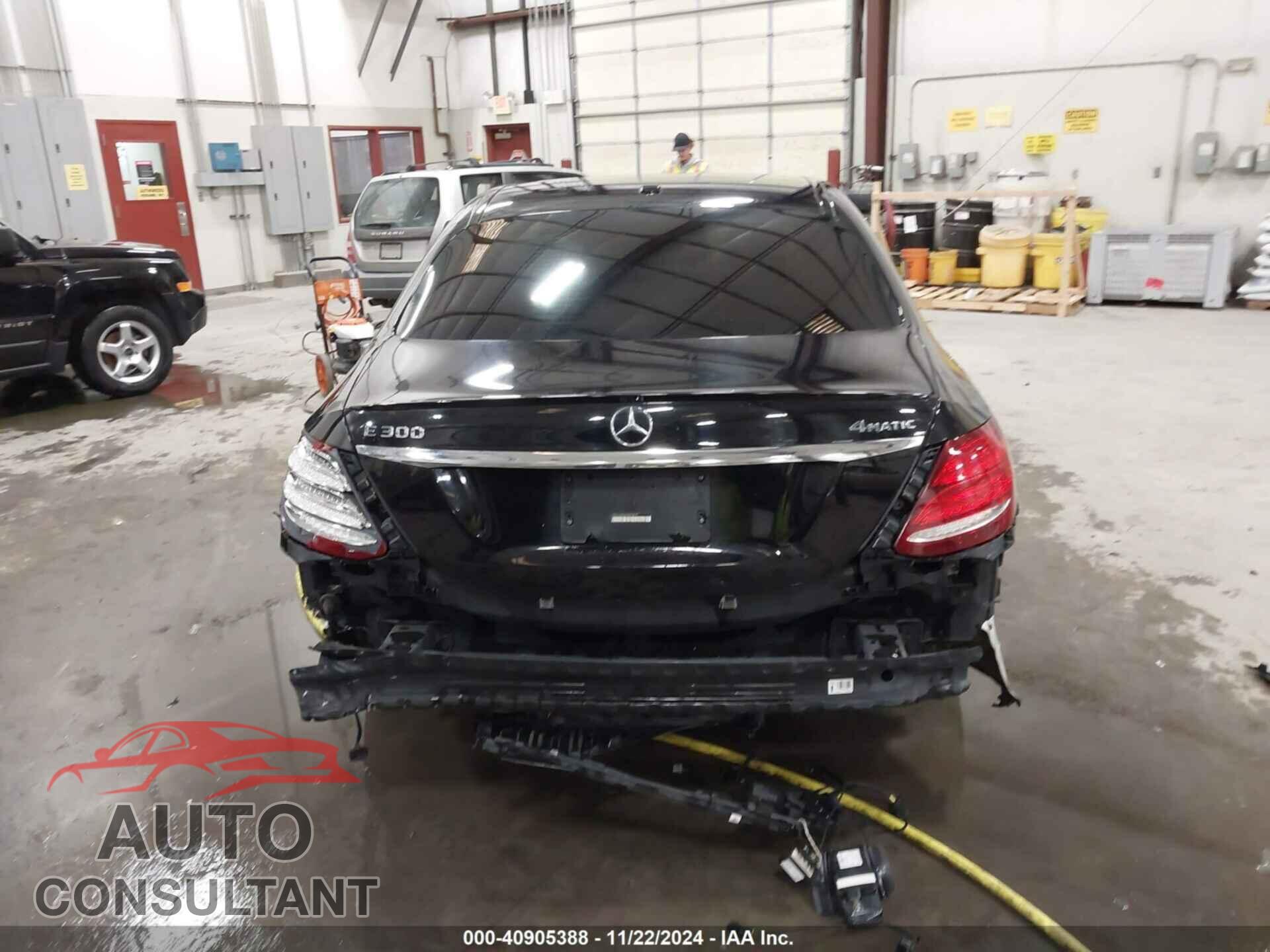 MERCEDES-BENZ E 300 2017 - WDDZF4KB3HA042475