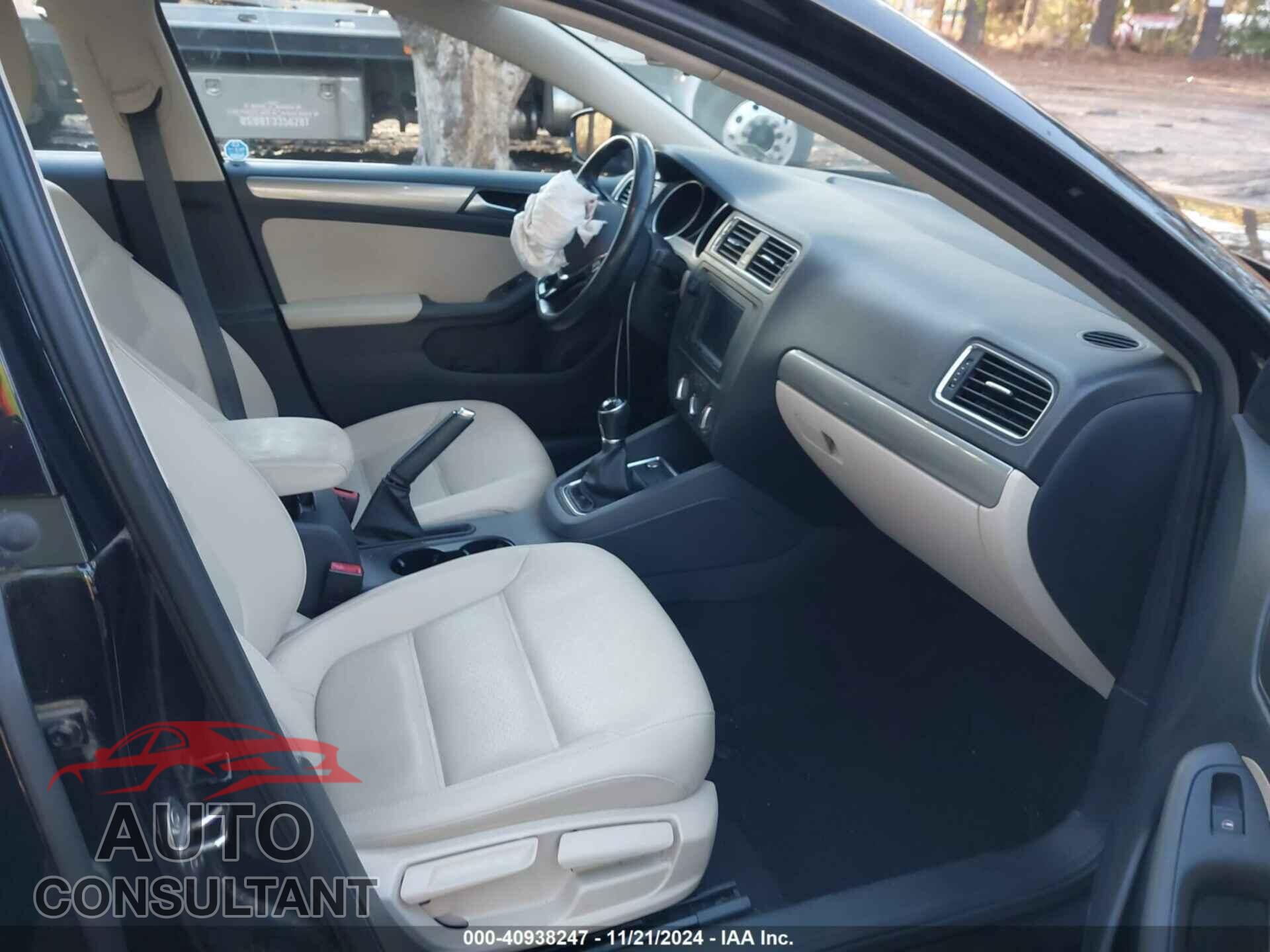 VOLKSWAGEN JETTA 2017 - 3VWB67AJ6HM235967