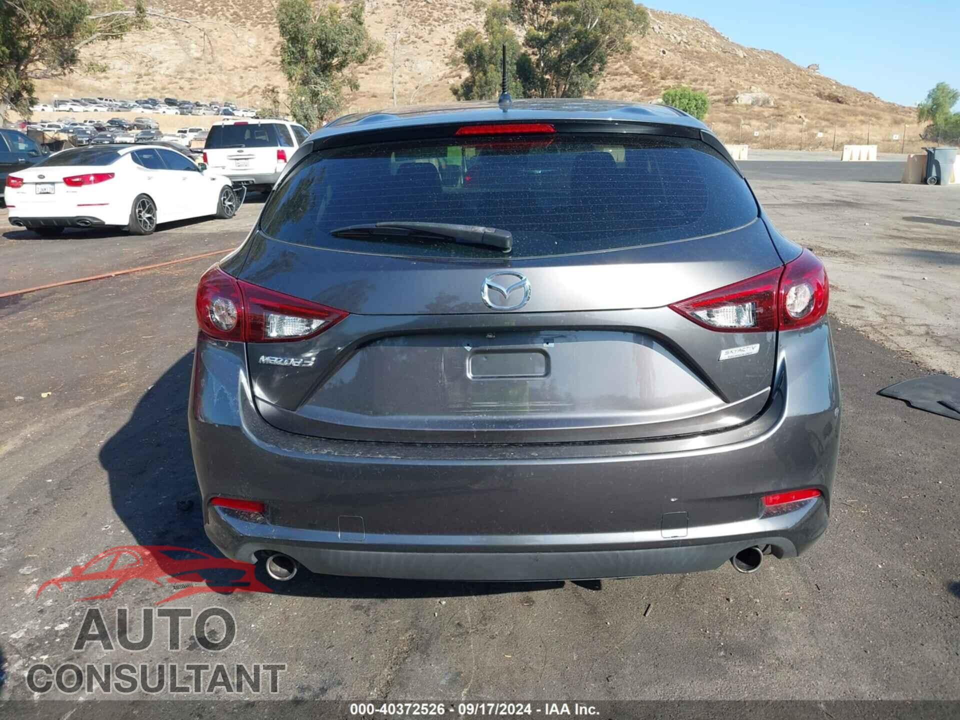 MAZDA MAZDA3 2017 - 3MZBN1L70HM154982