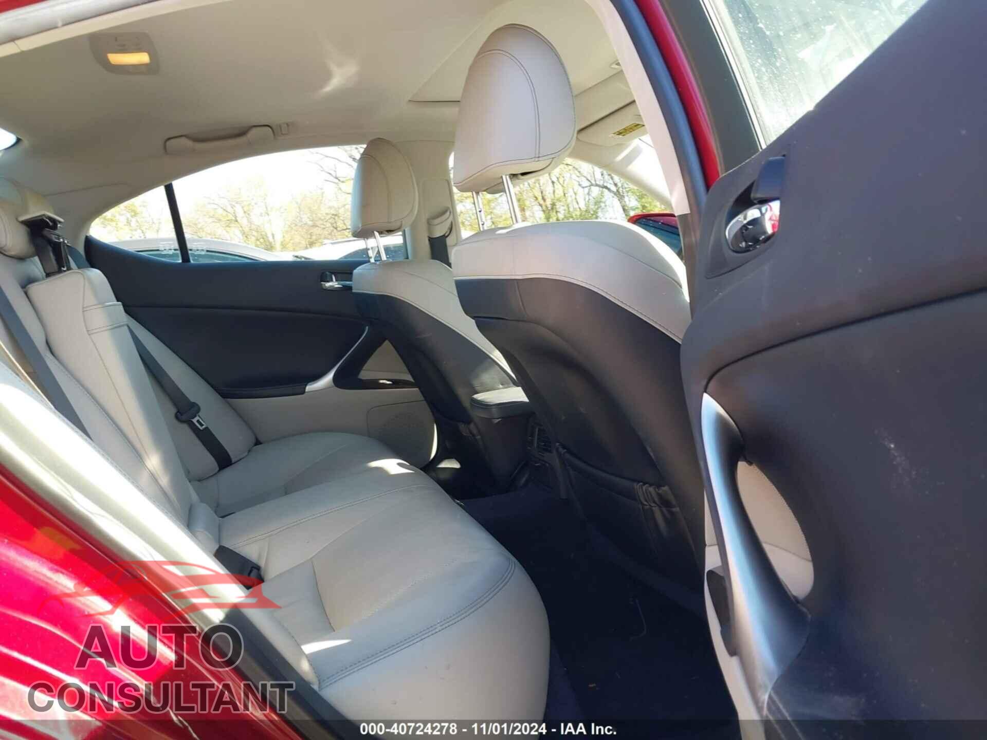 LEXUS IS 250 2011 - JTHCF5C26B5046586