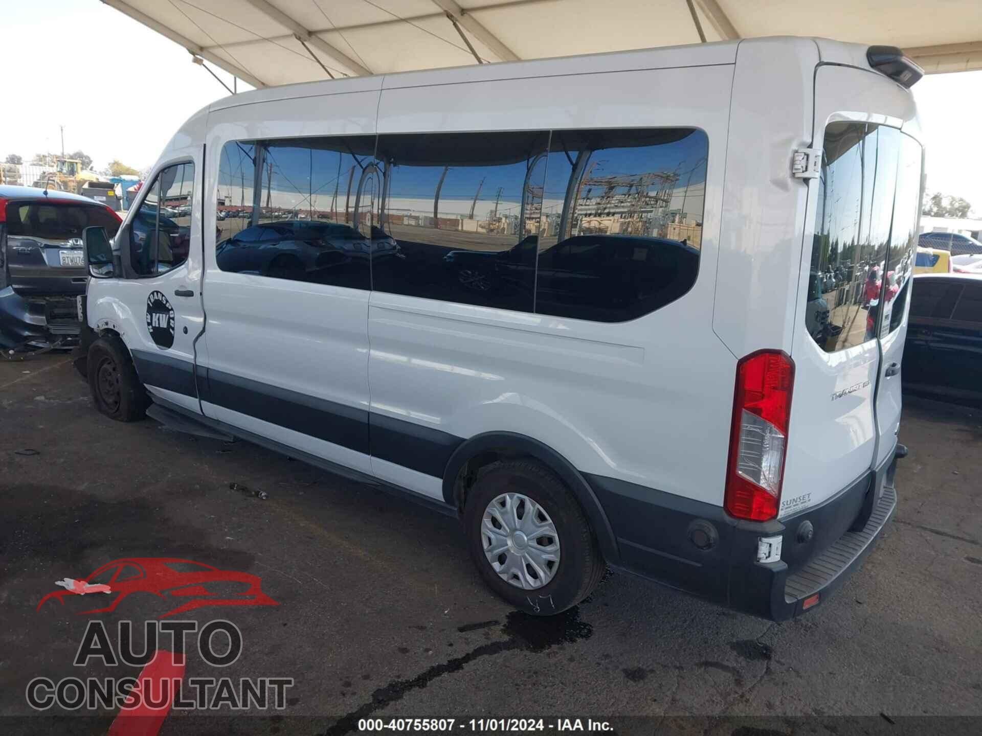 FORD TRANSIT-150 2019 - 1FTYE2CM4KKA21102