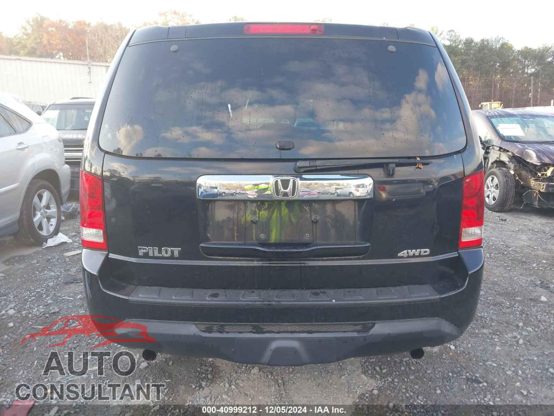 HONDA PILOT 2015 - 5FNYF4H25FB069856