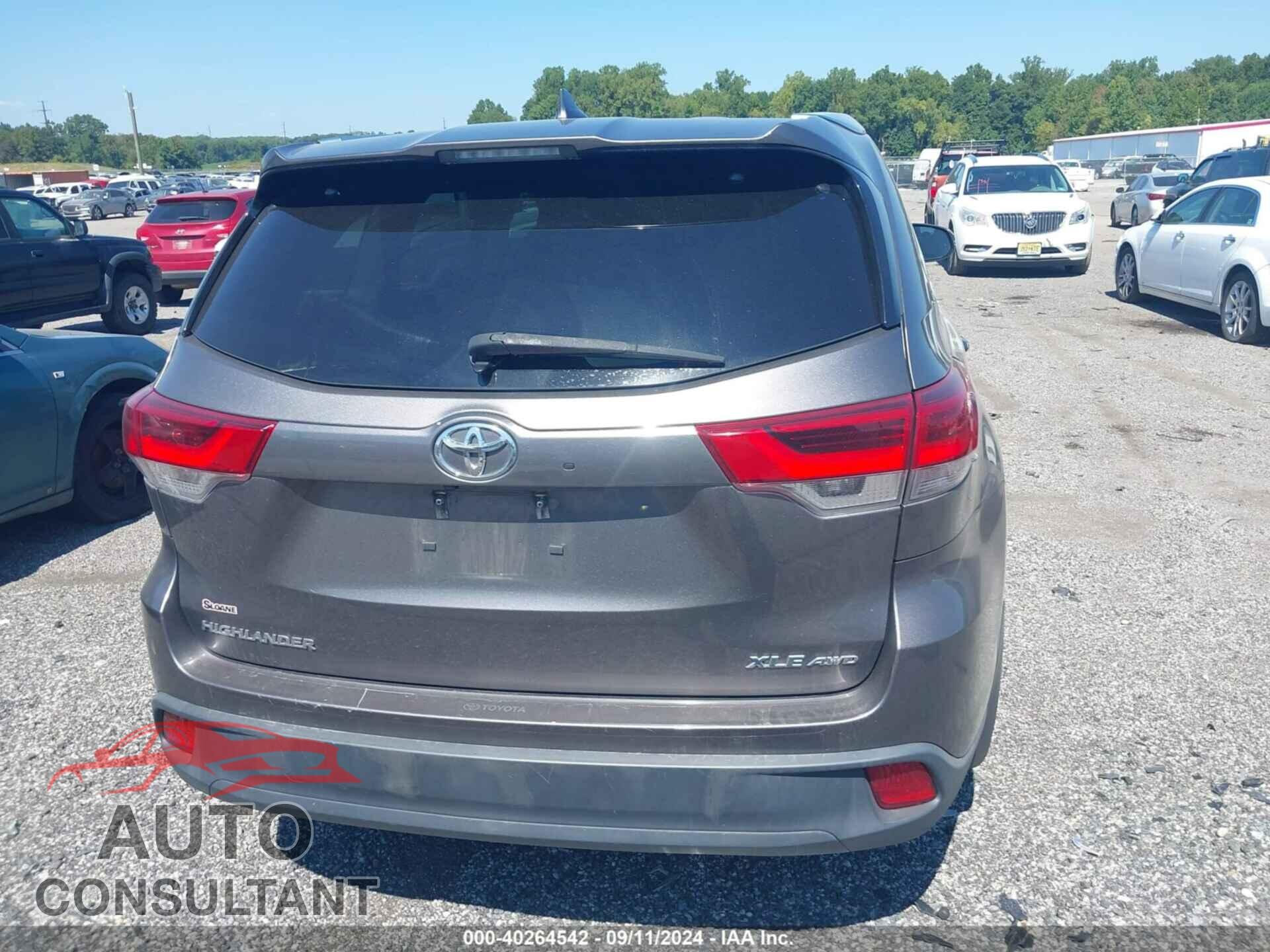 TOYOTA HIGHLANDER 2017 - 5TDJZRFH6HS467590