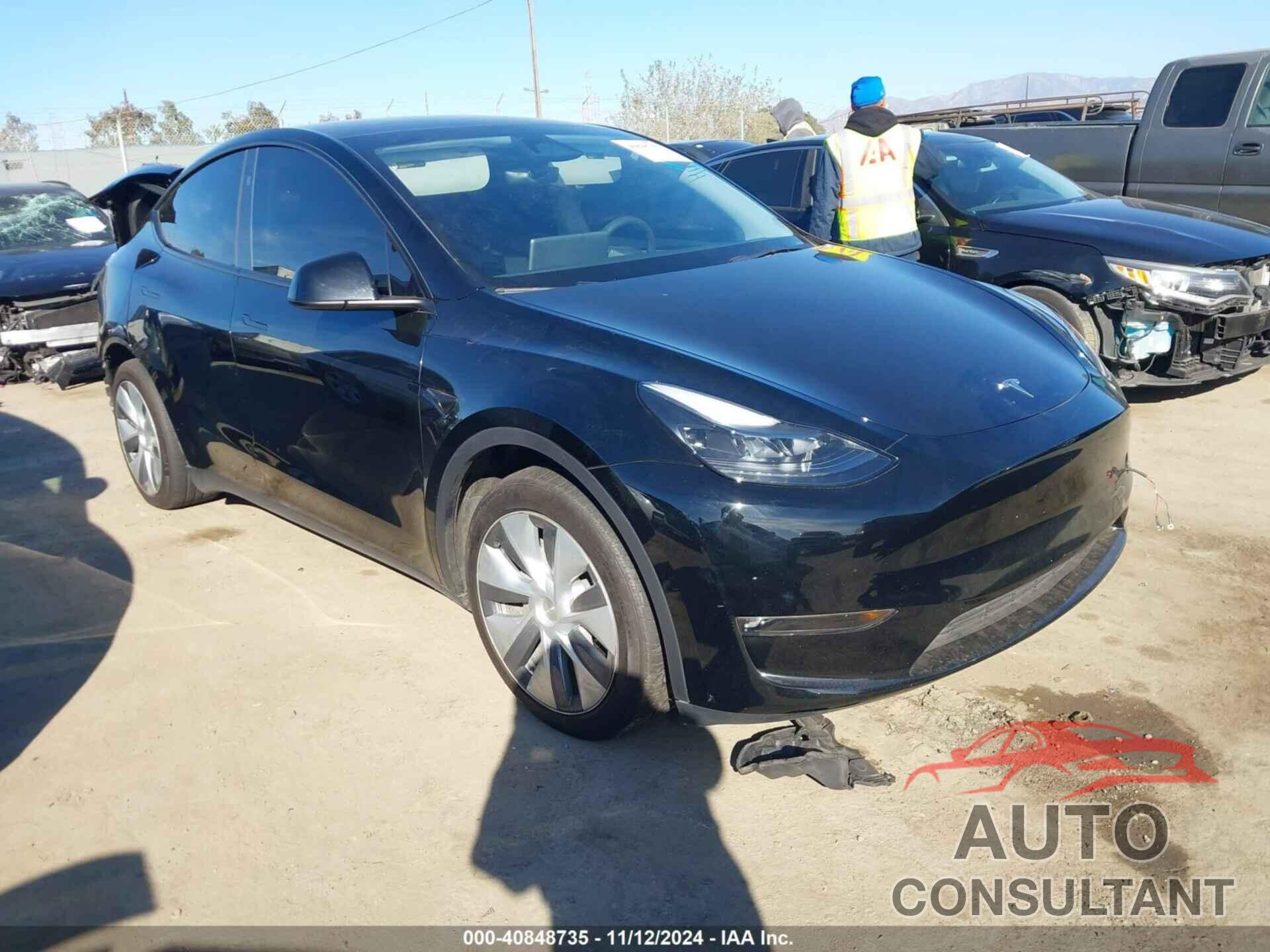 TESLA MODEL Y 2023 - 7SAYGAEE0PF868345