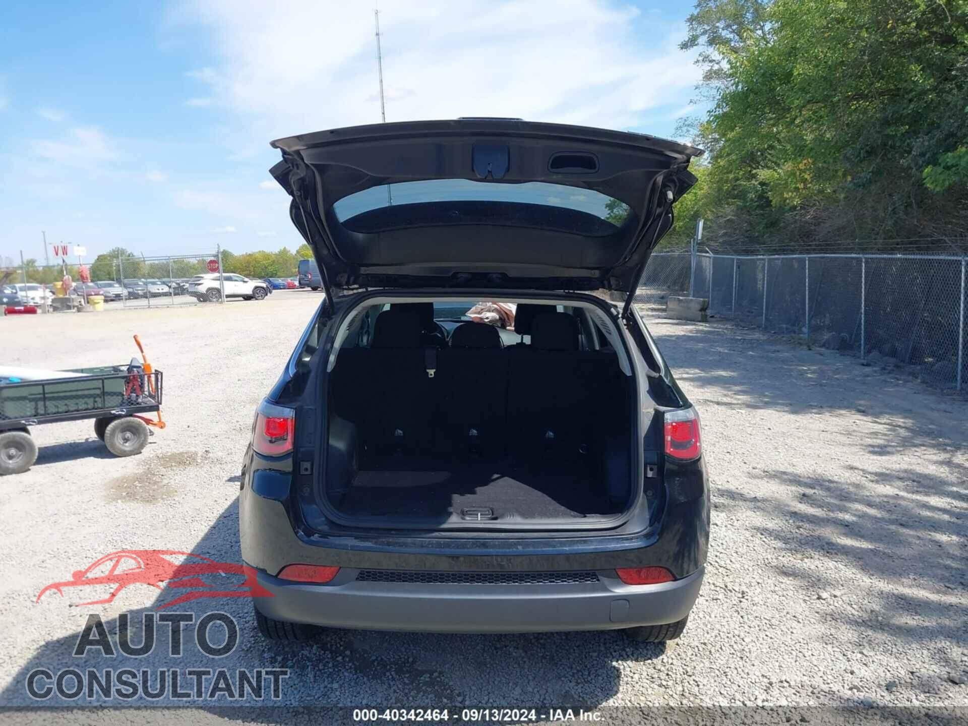 JEEP COMPASS 2020 - 3C4NJCAB9LT199044