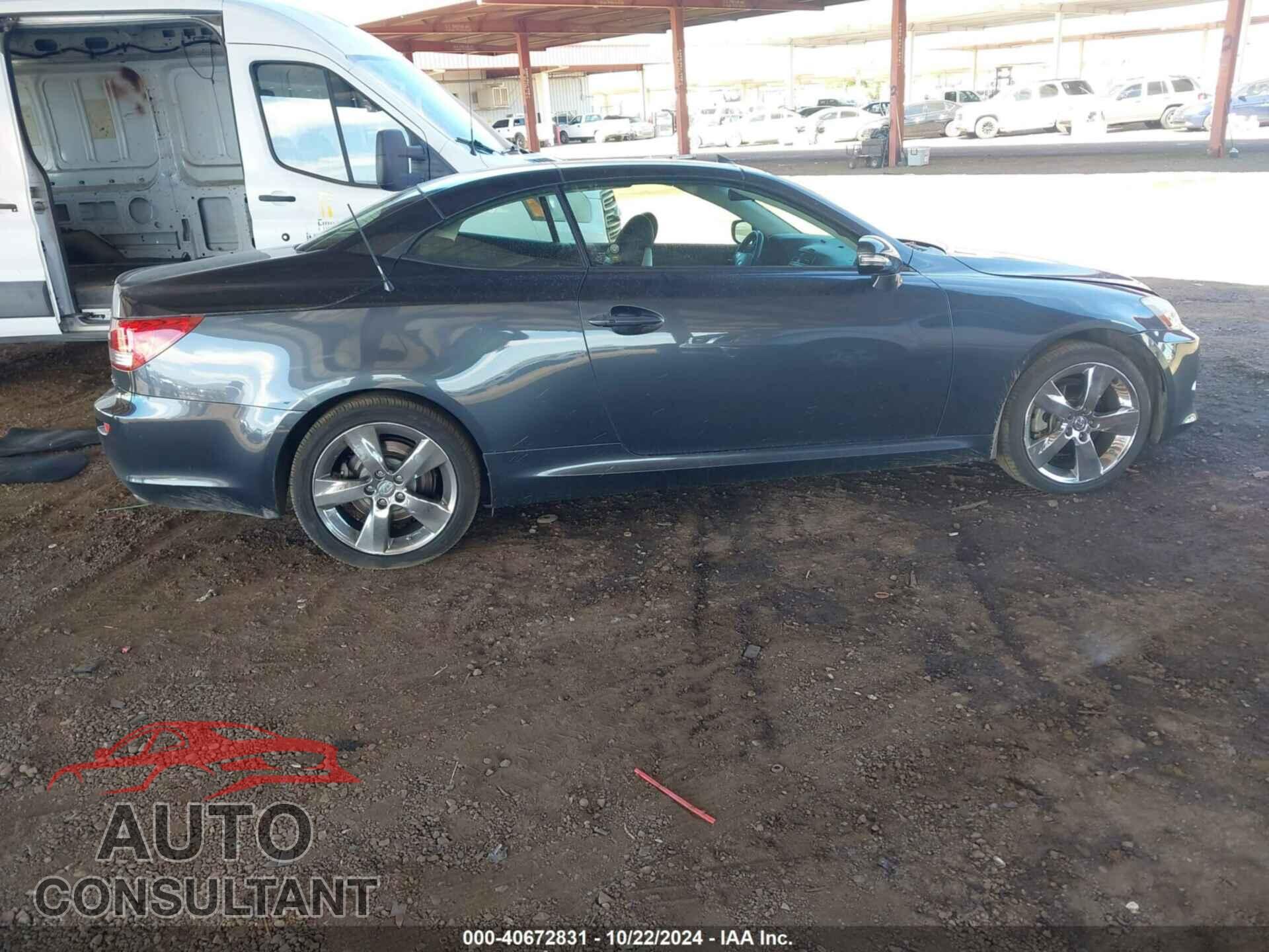 LEXUS IS 250C 2010 - JTHFF2C20A2513299