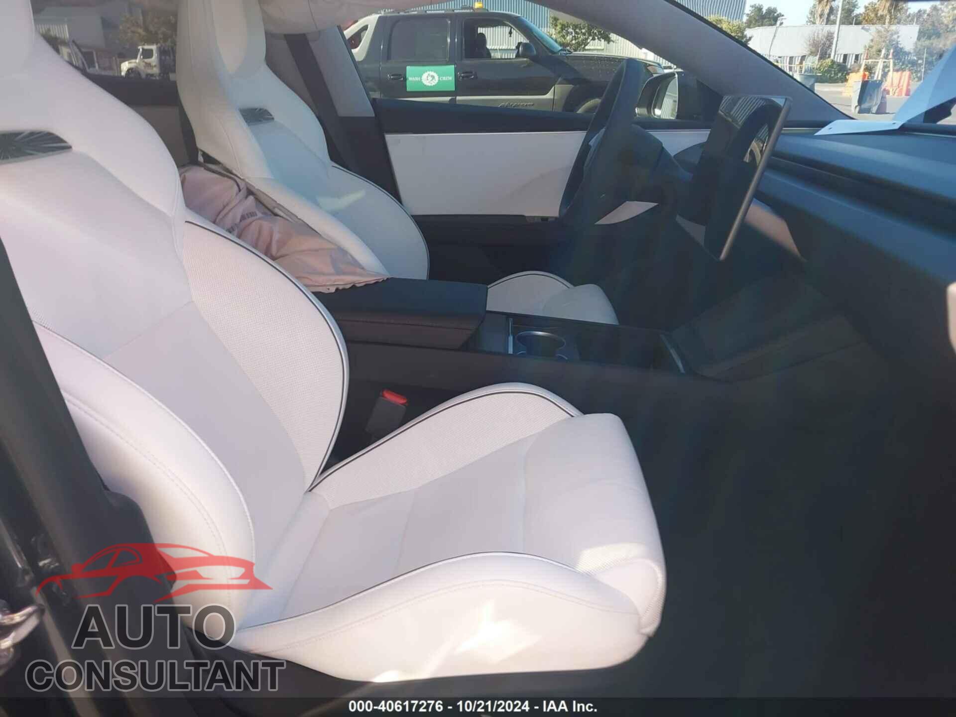 TESLA MODEL 3 2024 - 5YJ3E1ET1RF856591