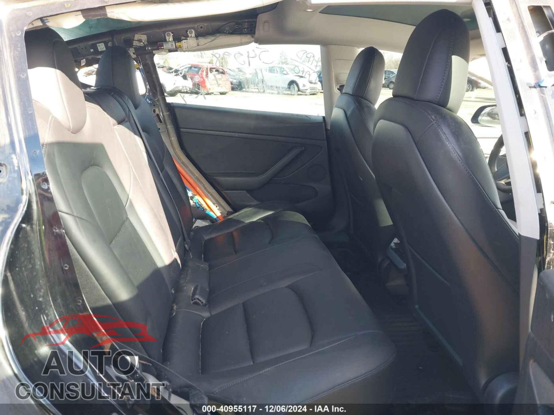 TESLA MODEL 3 2022 - 5YJ3E1EB9NF121889