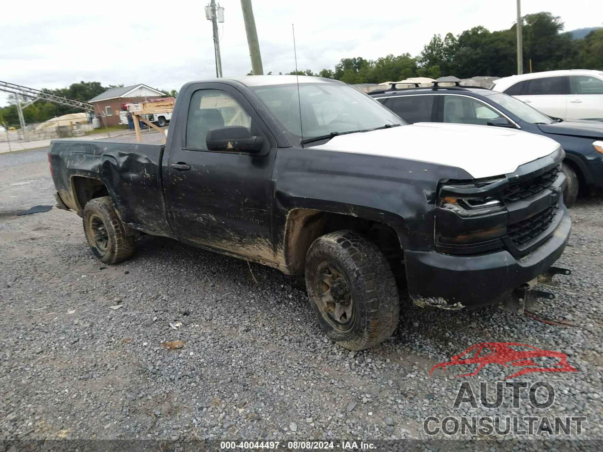CHEVROLET SILVERADO 1500 2018 - 1GCNKNEC6JZ370852