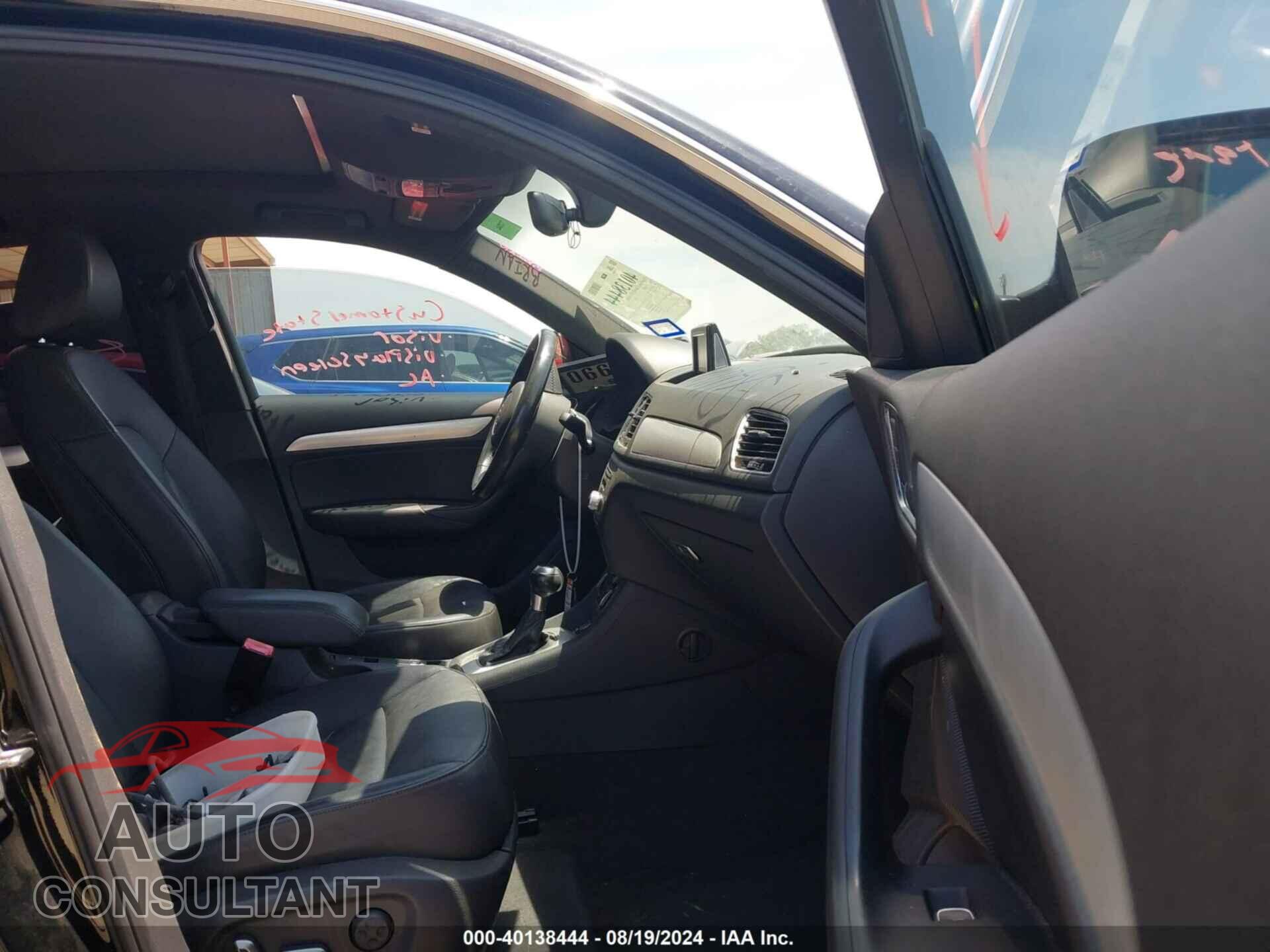 AUDI Q3 2016 - WA1BFCFS2GR009123