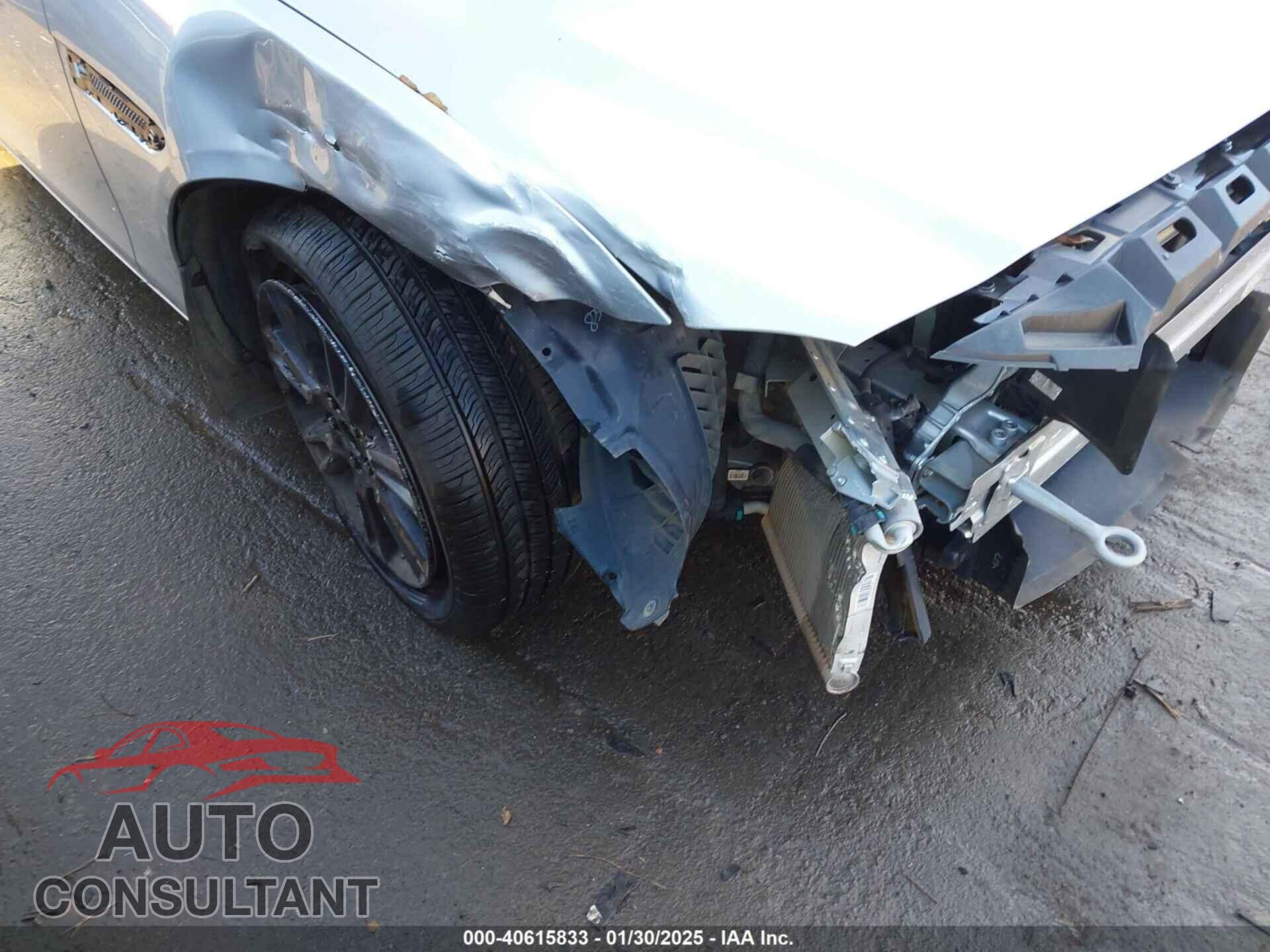 JAGUAR XE 2019 - SAJAR4FX2KCP48404