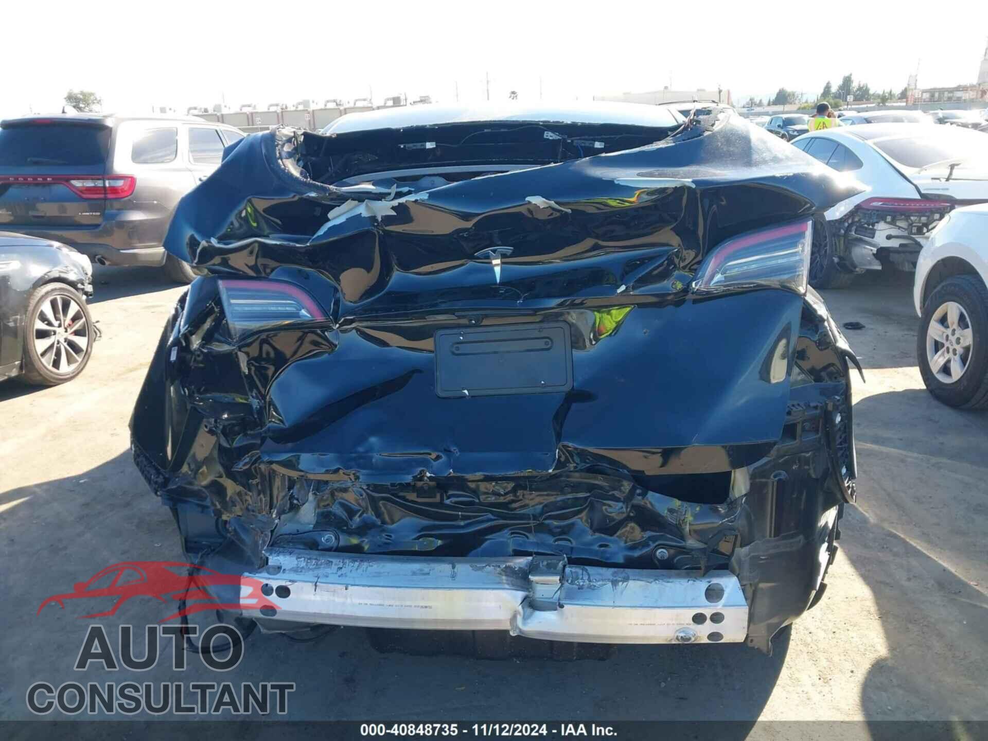 TESLA MODEL Y 2023 - 7SAYGAEE0PF868345