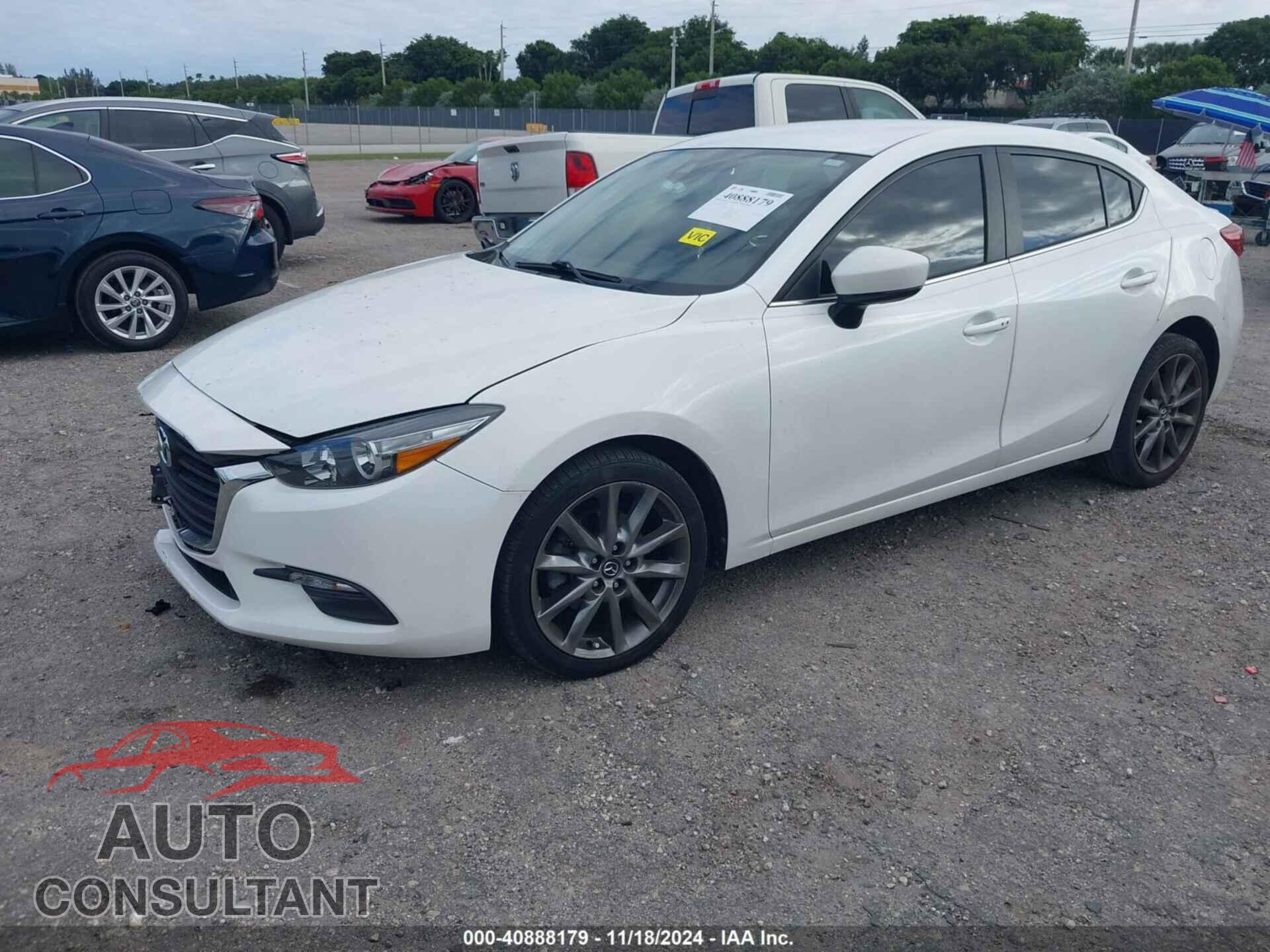 MAZDA MAZDA3 2018 - 3MZBN1V39JM215732
