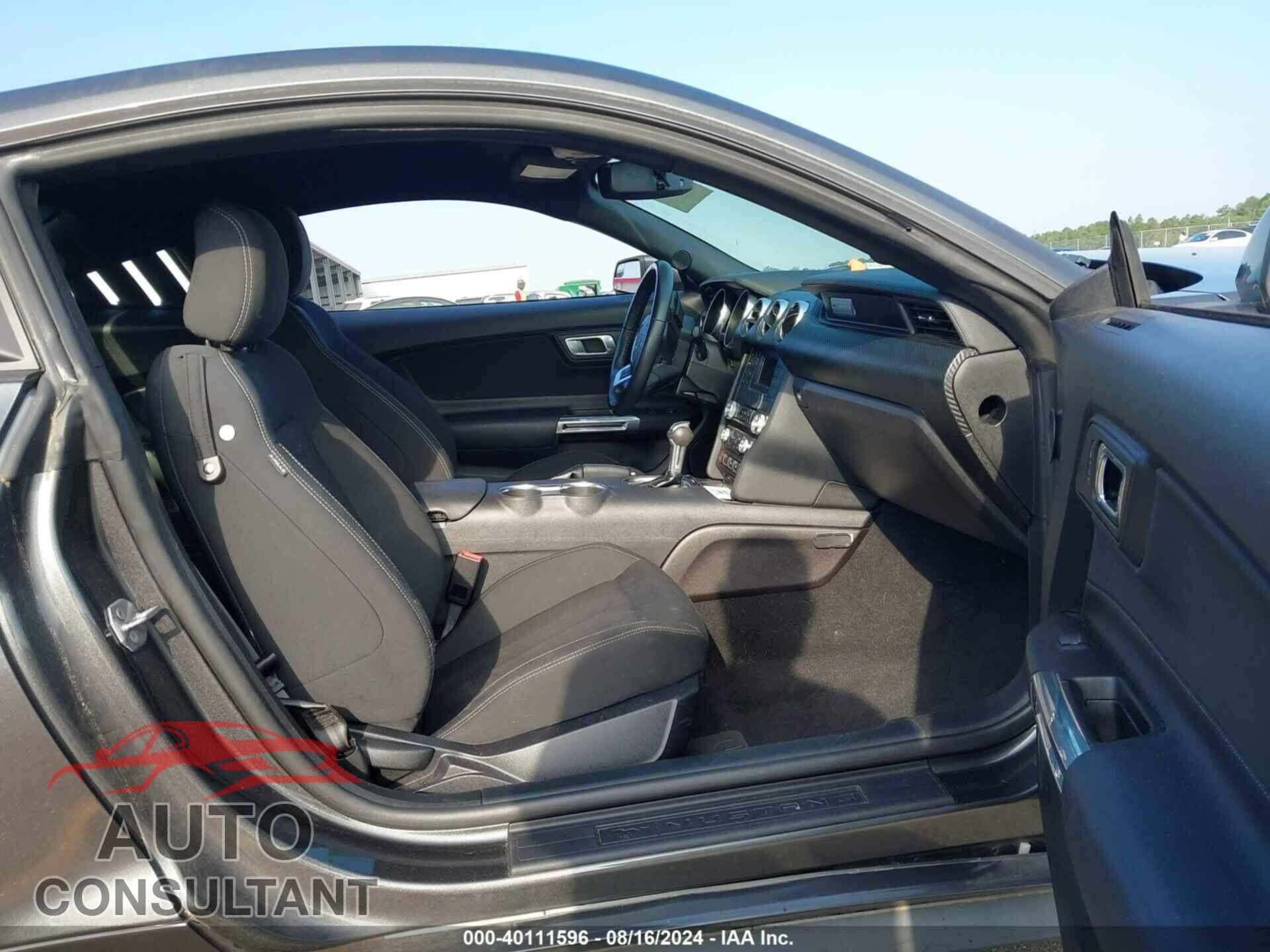 FORD MUSTANG 2019 - 1FA6P8TH3K5166577