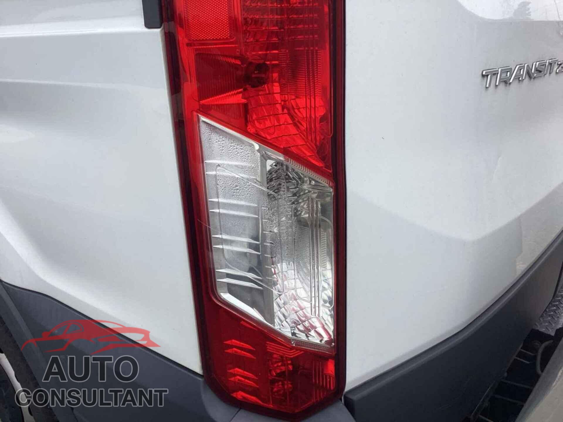 FORD TRANSIT-250 2017 - 1FTYR1CM3HKB35924