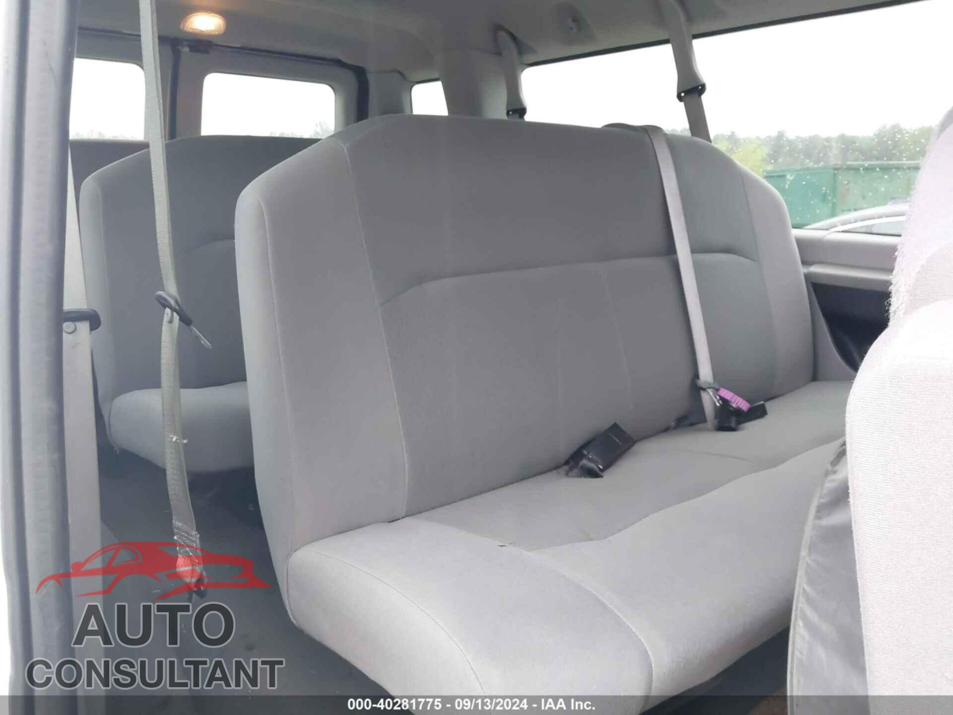 FORD E-350 SUPER DUTY 2010 - 1FBSS3BL6ADA87803