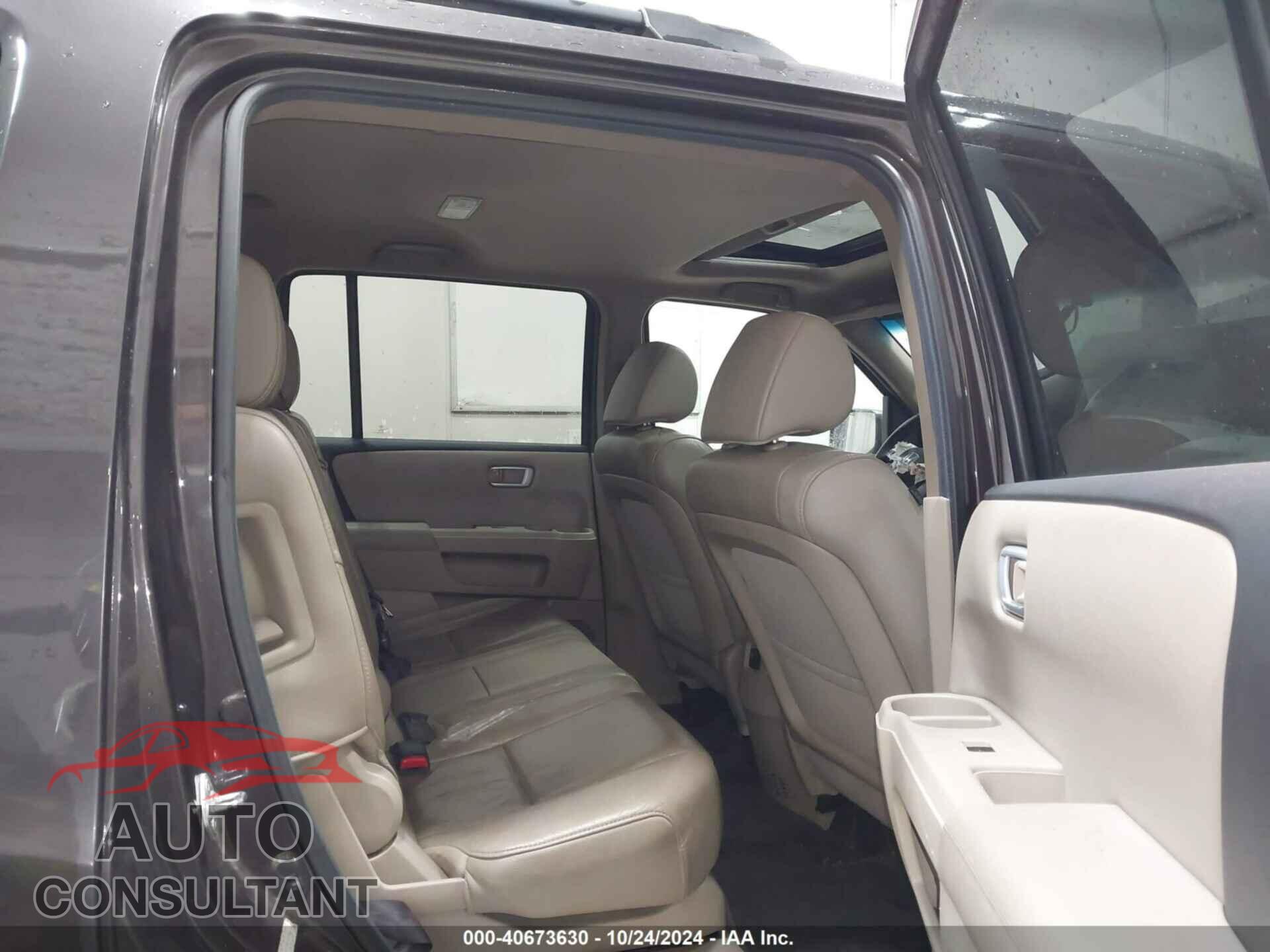 HONDA PILOT 2013 - 5FNYF4H57DB026353