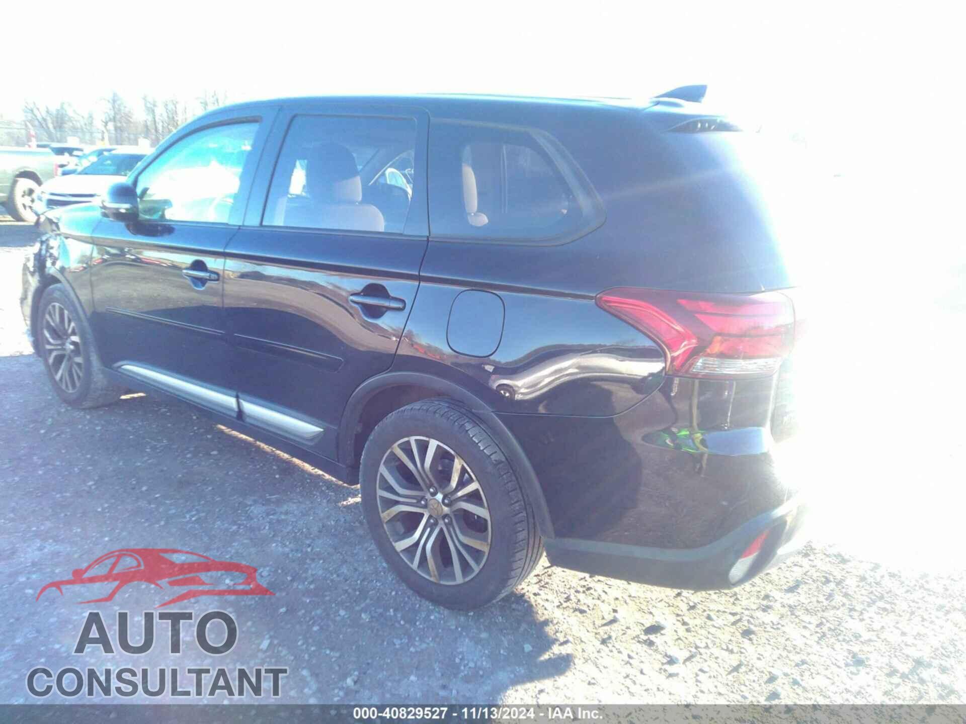 MITSUBISHI OUTLANDER 2017 - JA4AZ3A31HZ003477