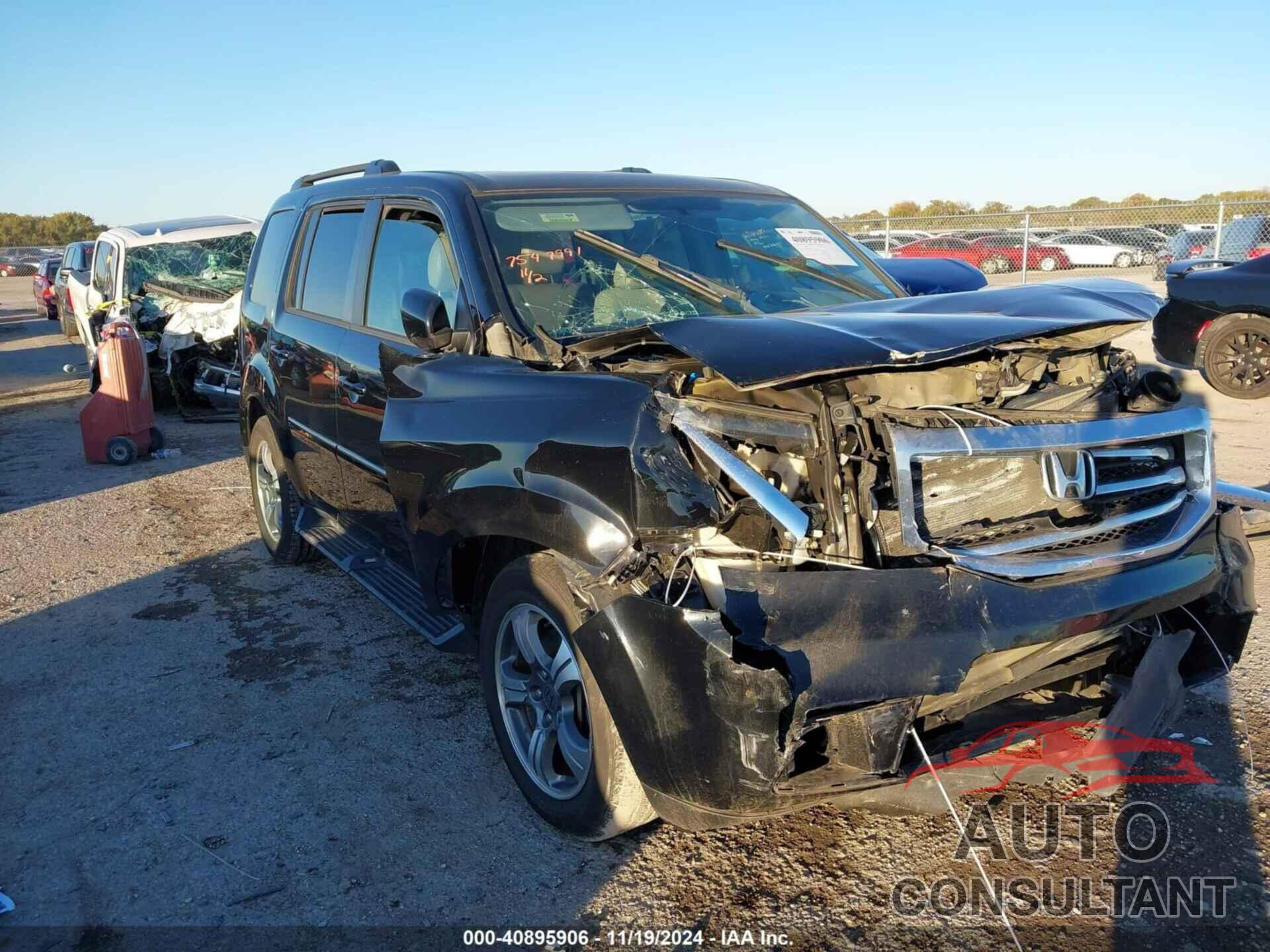 HONDA PILOT 2015 - 5FNYF3H3XFB027153