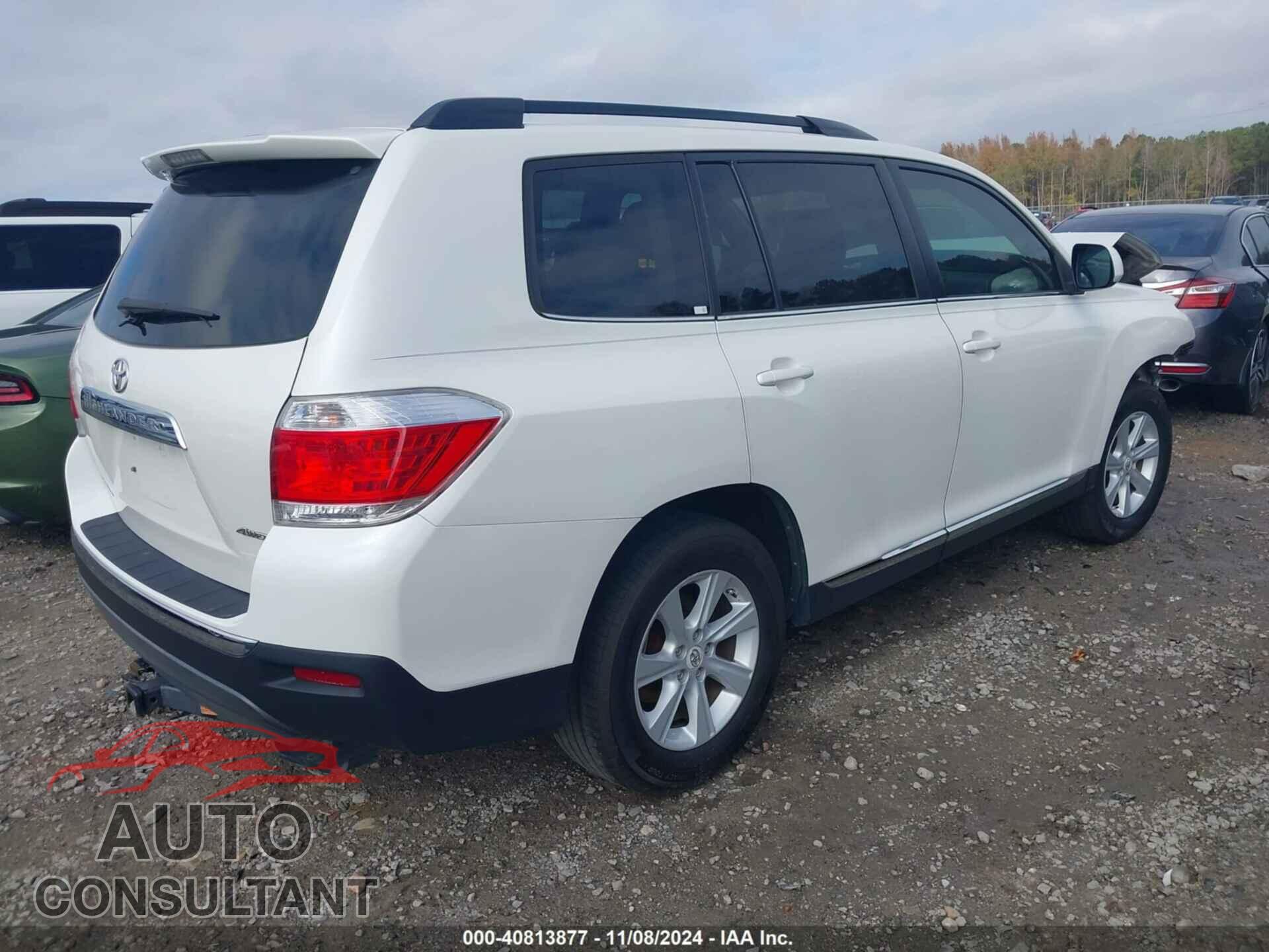 TOYOTA HIGHLANDER 2013 - 5TDBK3EH6DS206011
