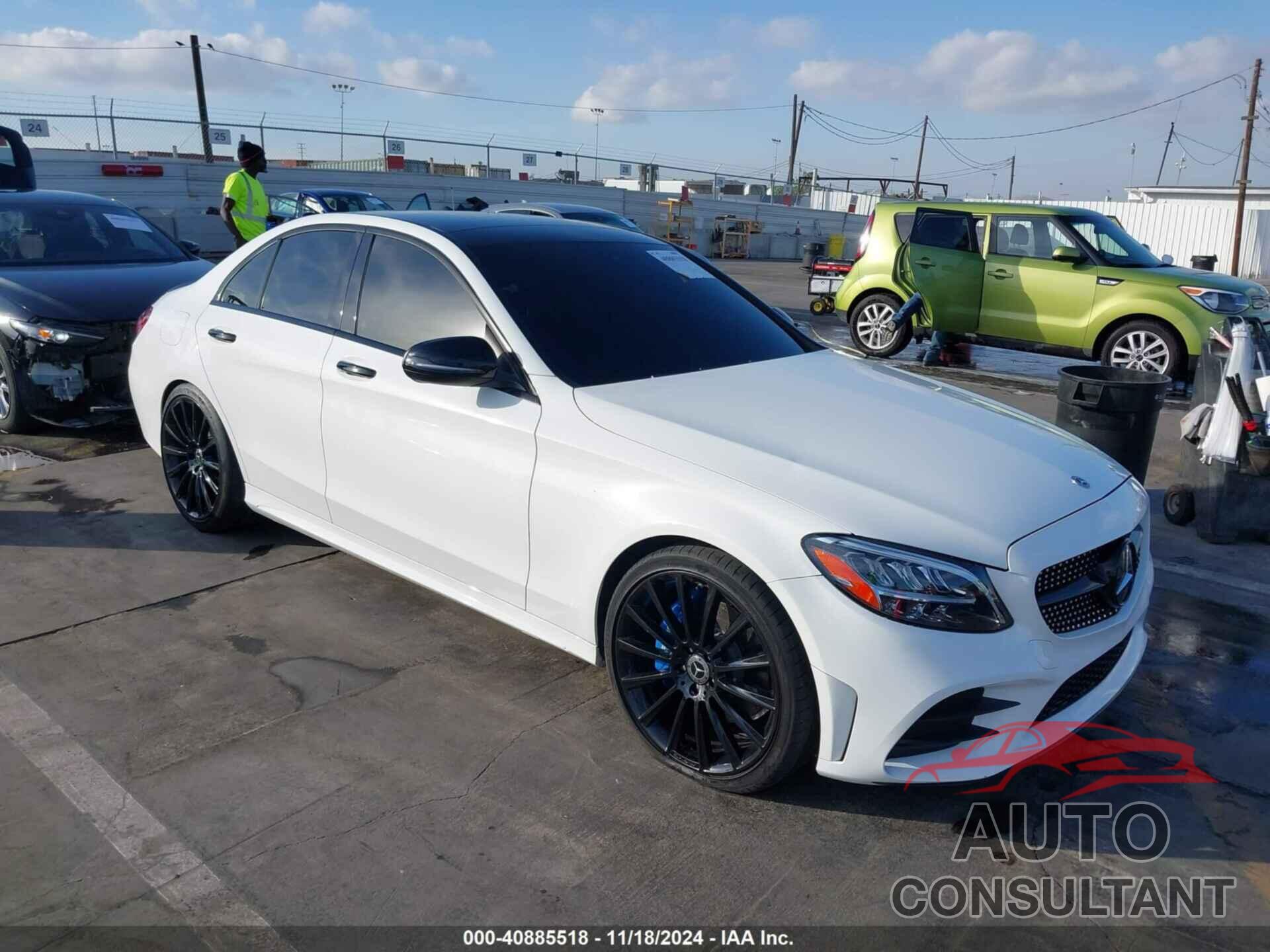 MERCEDES-BENZ C 300 2019 - 55SWF8DB2KU312942