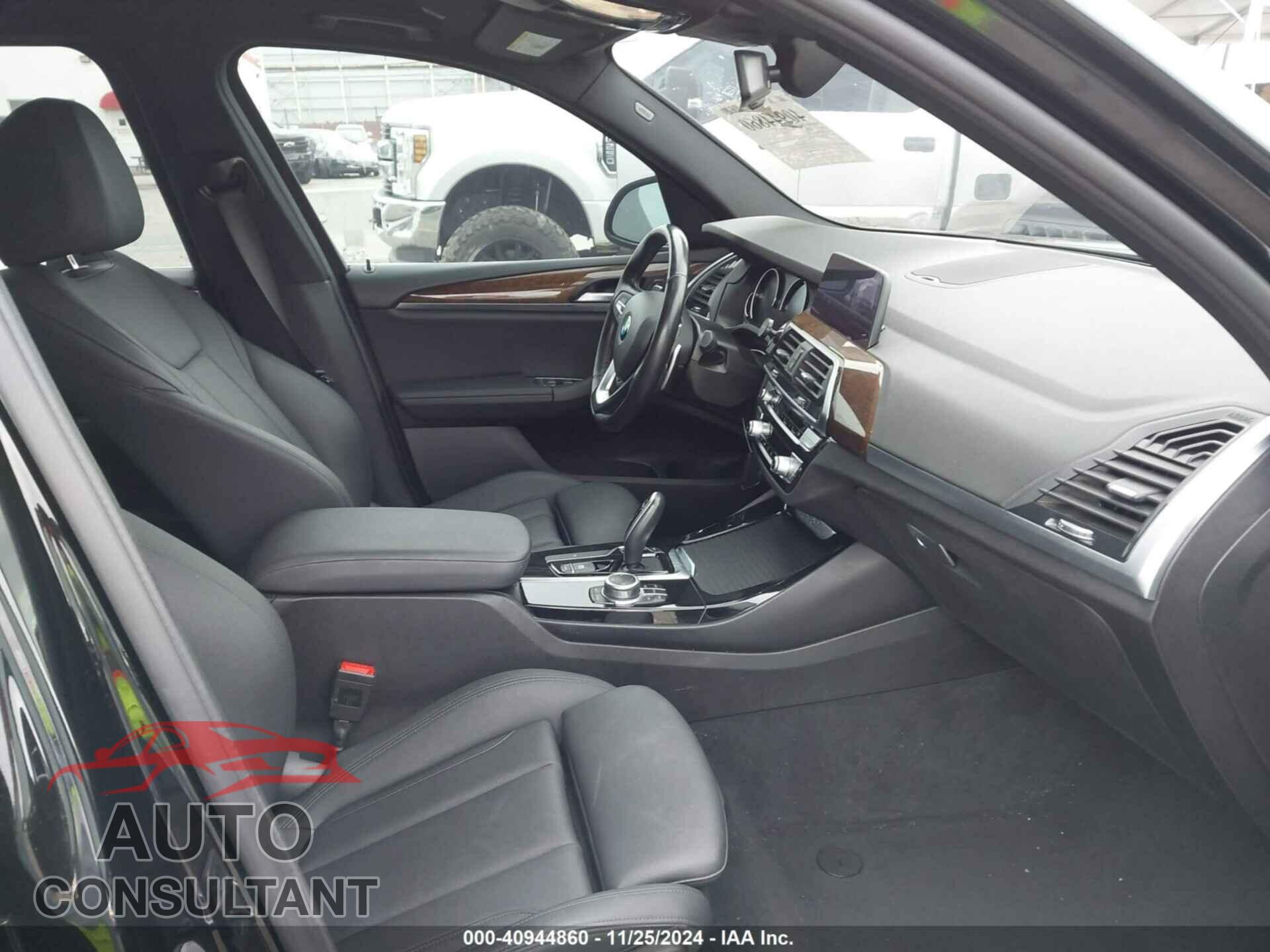 BMW X3 2021 - 5UXTY3C07M9F60958
