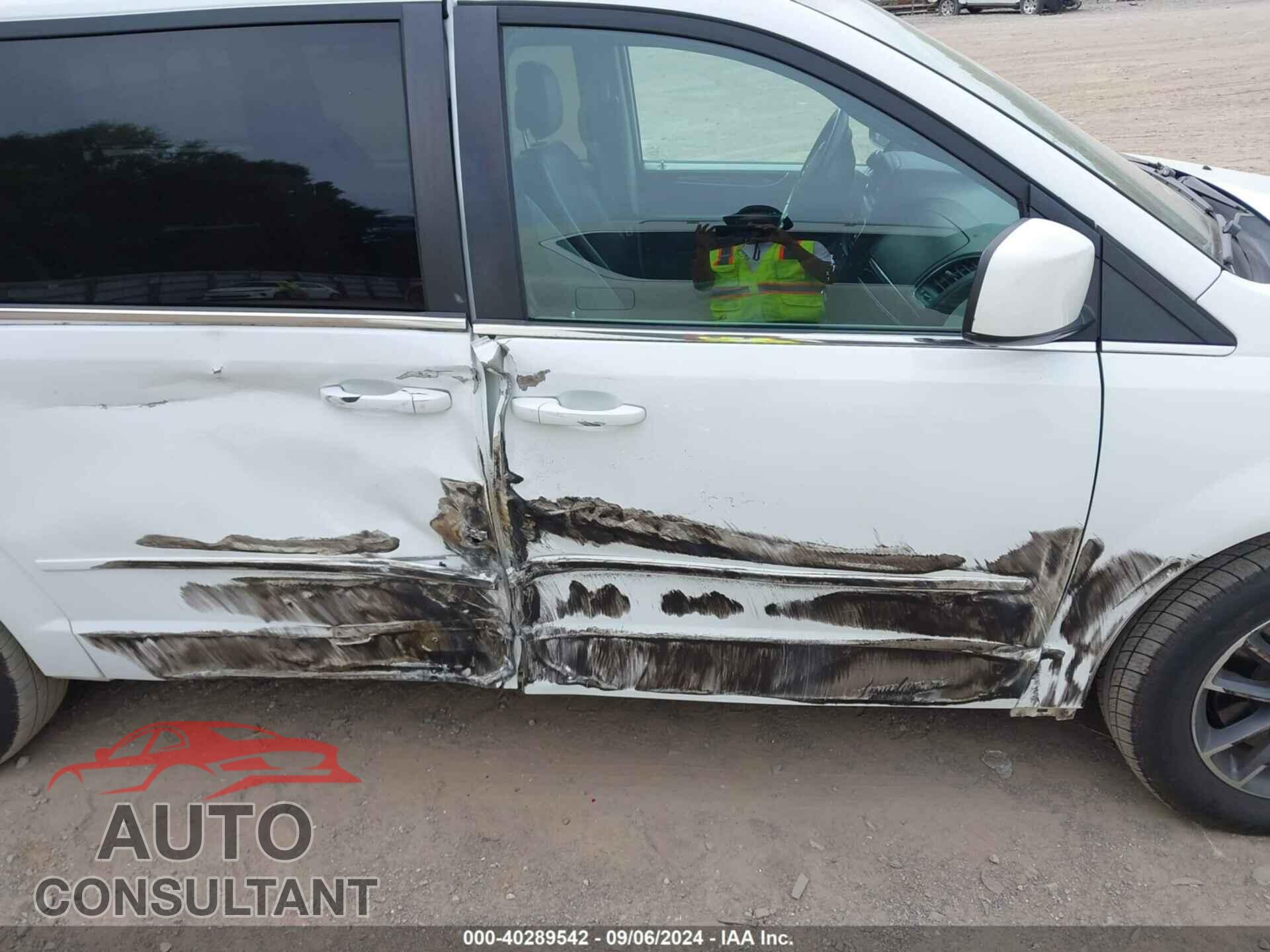 DODGE GRAND CARAVAN 2017 - 2C4RDGCG5HR842461