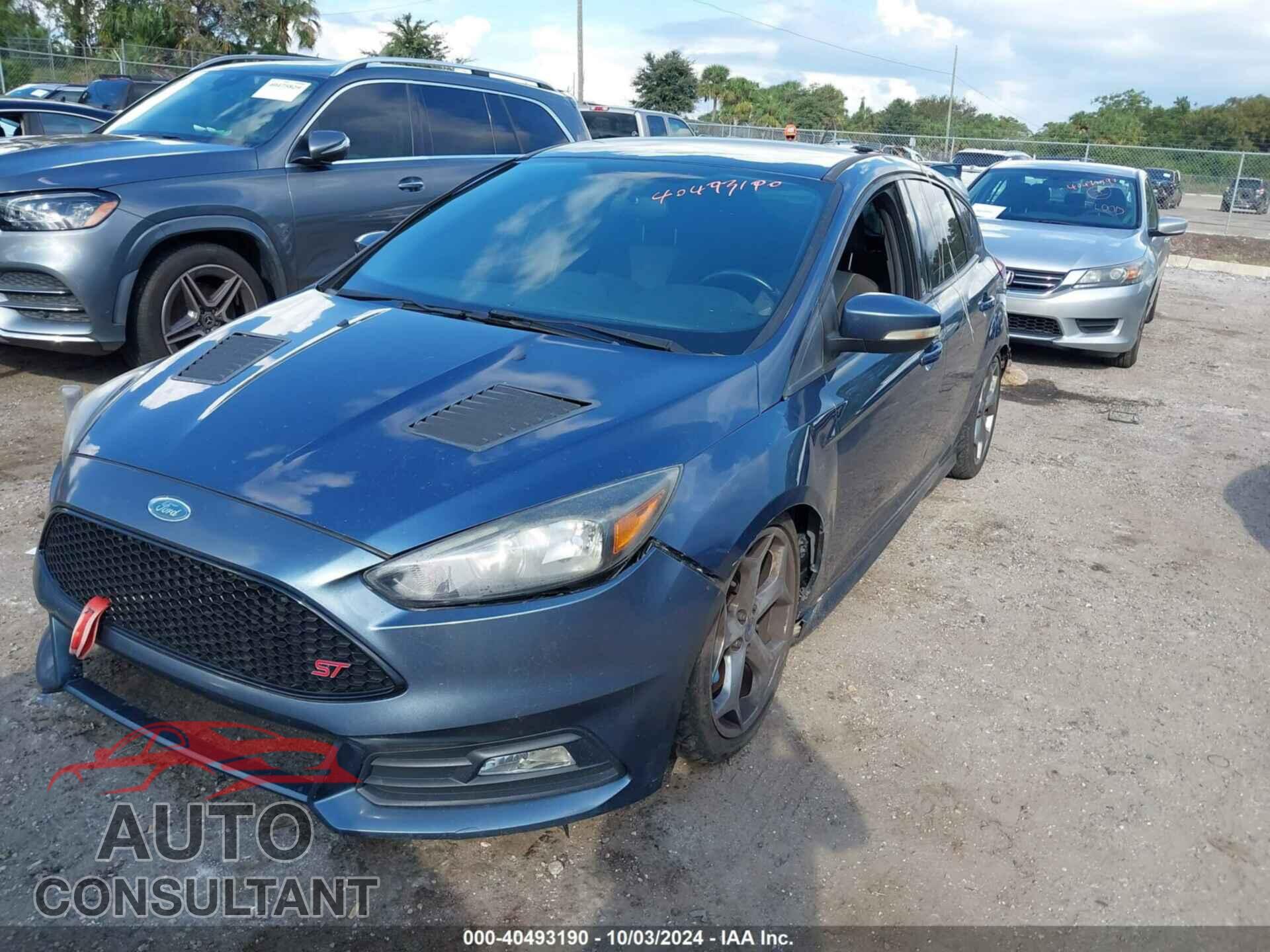 FORD FOCUS ST 2018 - 1FADP3L98JL201658