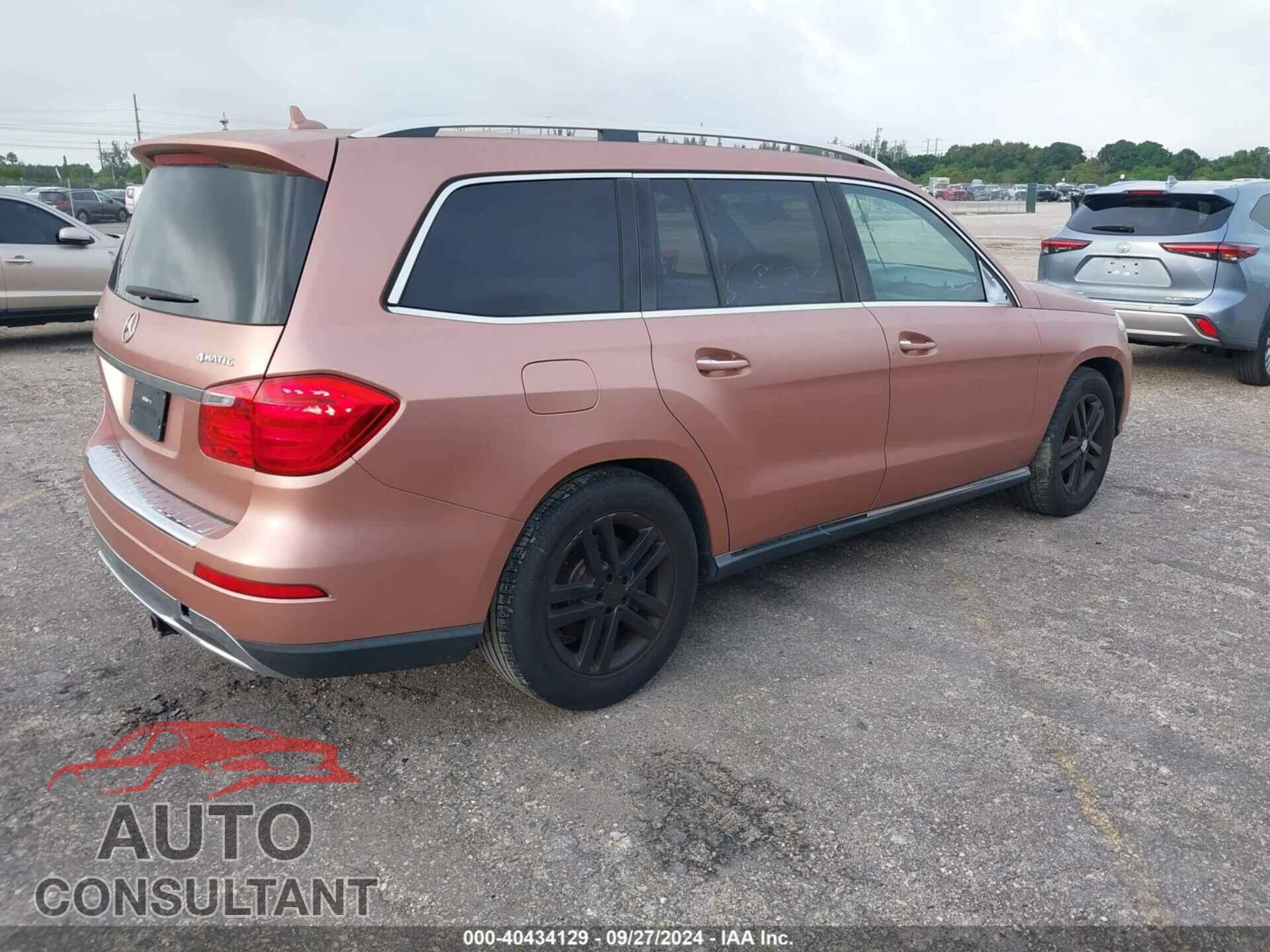 MERCEDES-BENZ GL 2016 - 4JGDF6EE4GA695591