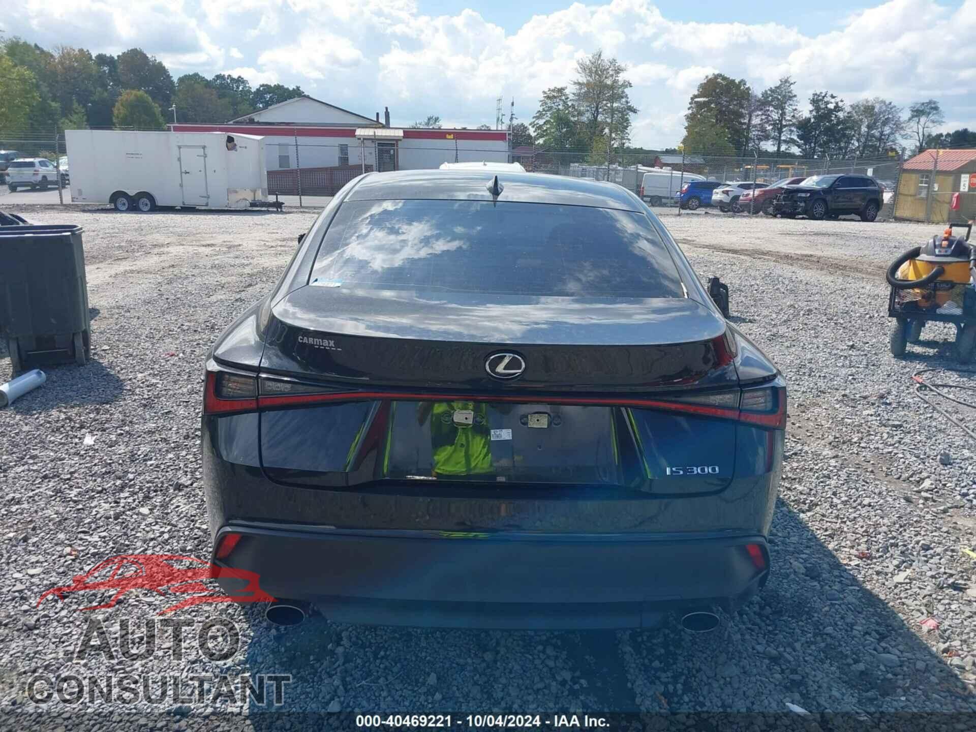 LEXUS IS 300 2021 - JTHCA1D27M5117044