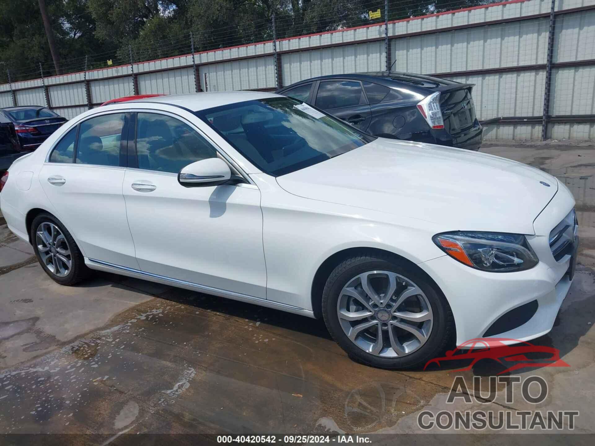 MERCEDES-BENZ C 300 2016 - 55SWF4JB4GU107305