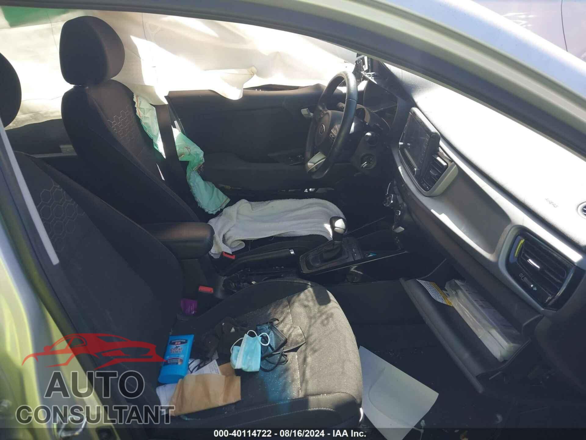 KIA RIO 2018 - 3KPA35AB7JE049598