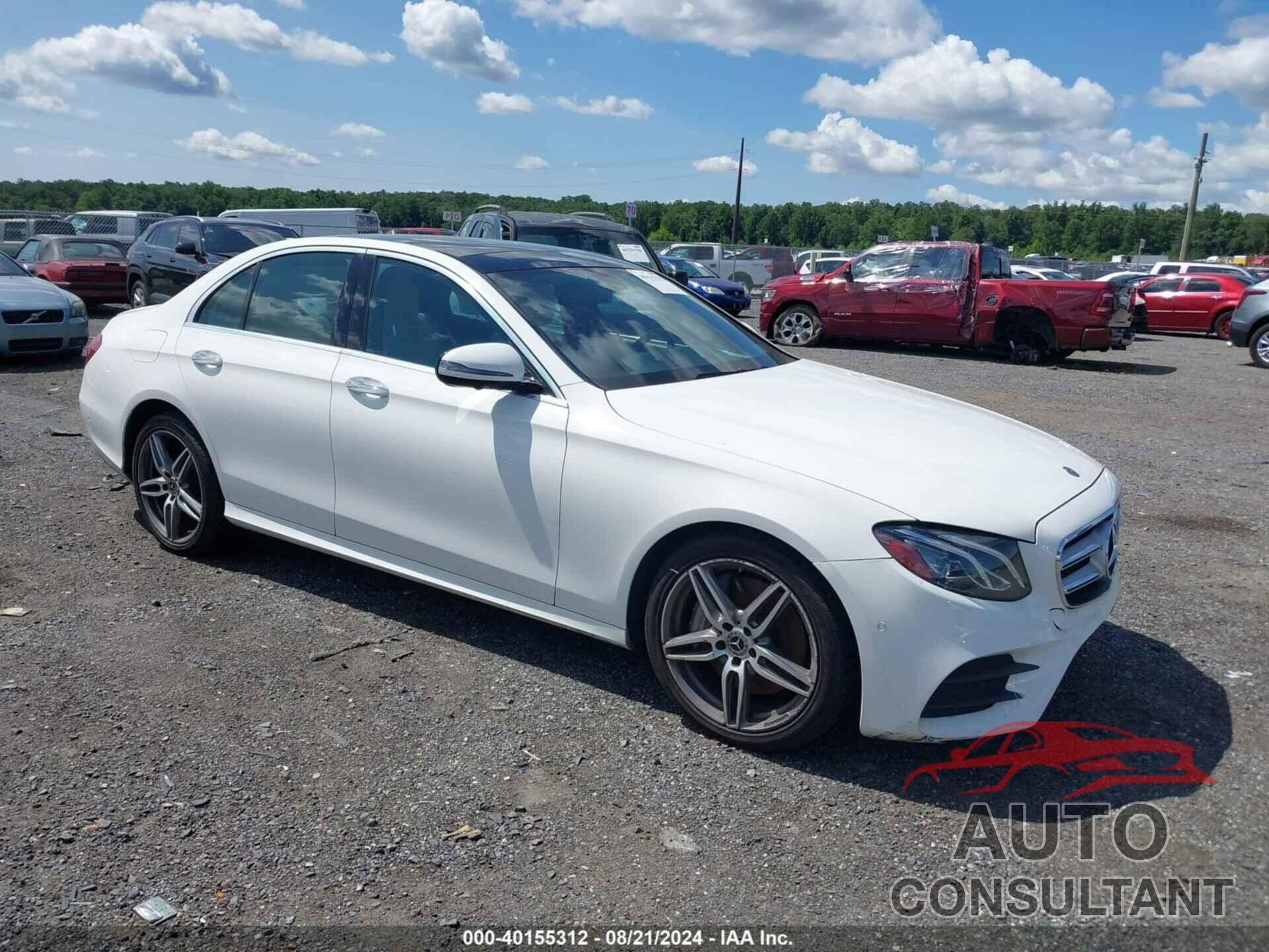 MERCEDES-BENZ E 300 2019 - WDDZF4KB4KA495561