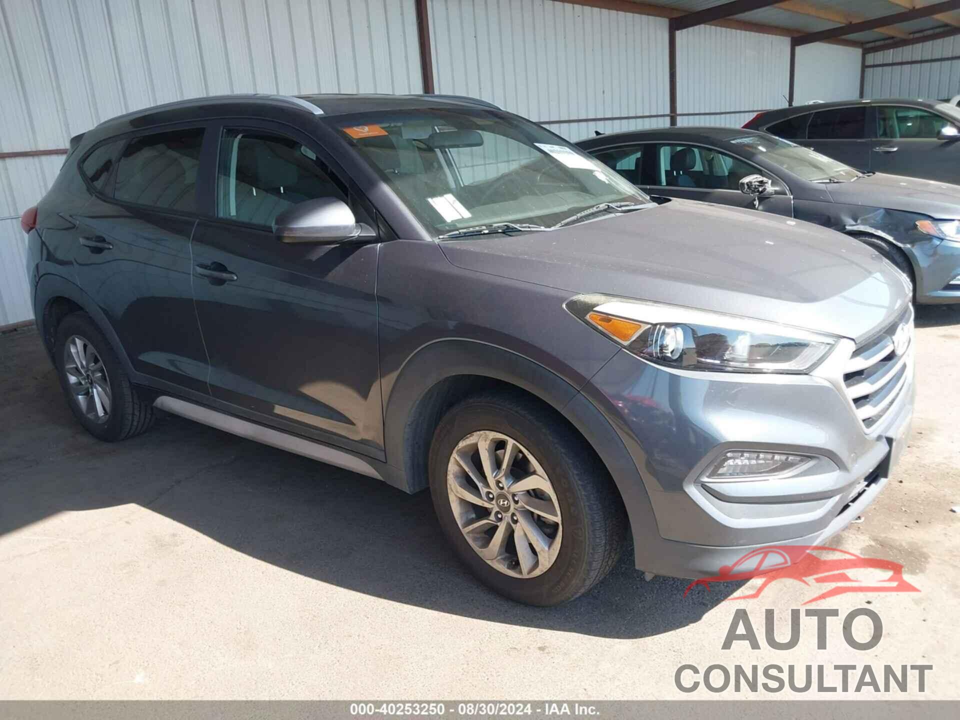 HYUNDAI TUCSON 2018 - KM8J33A40JU647602